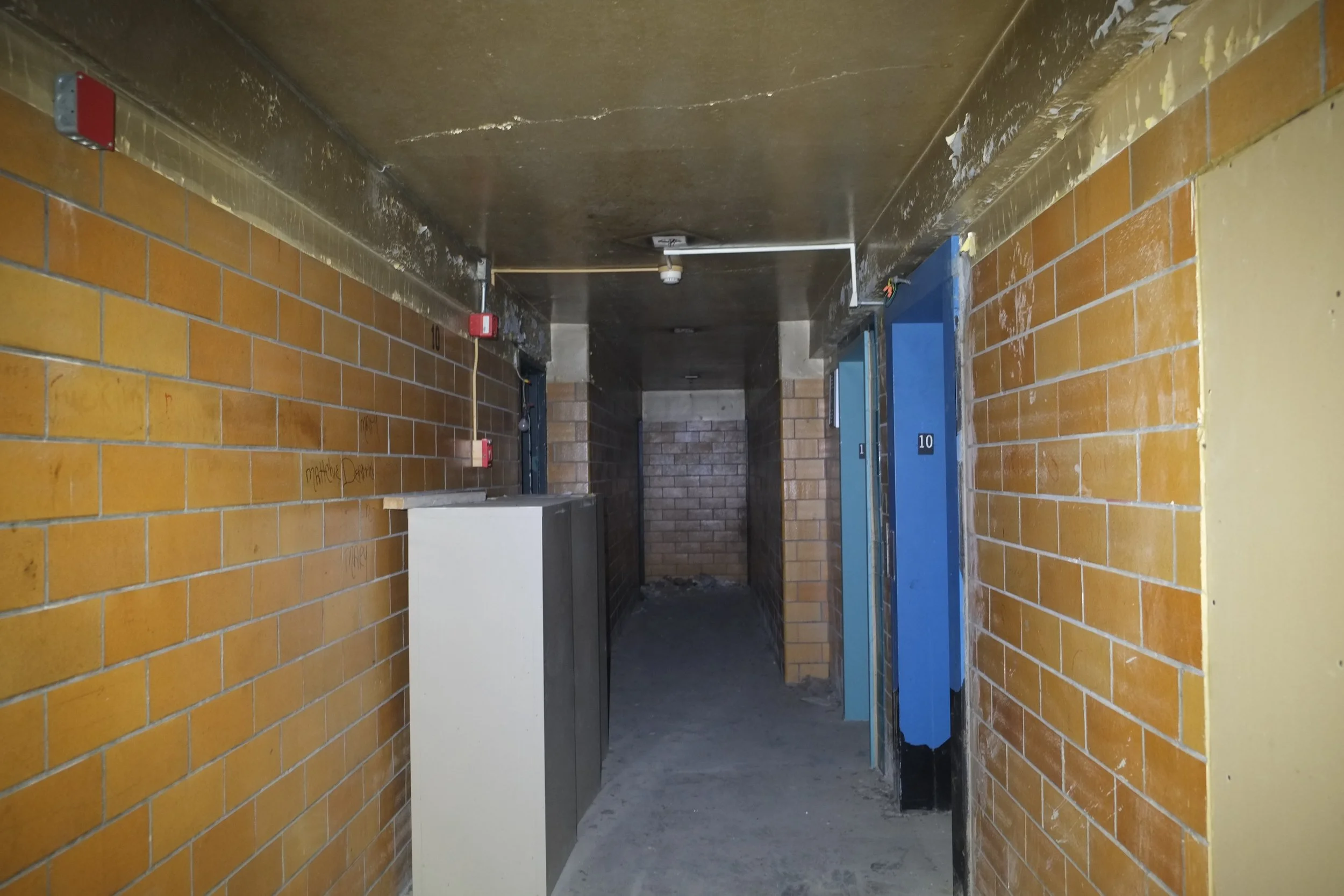4a. Decomissioned lobby area.JPG