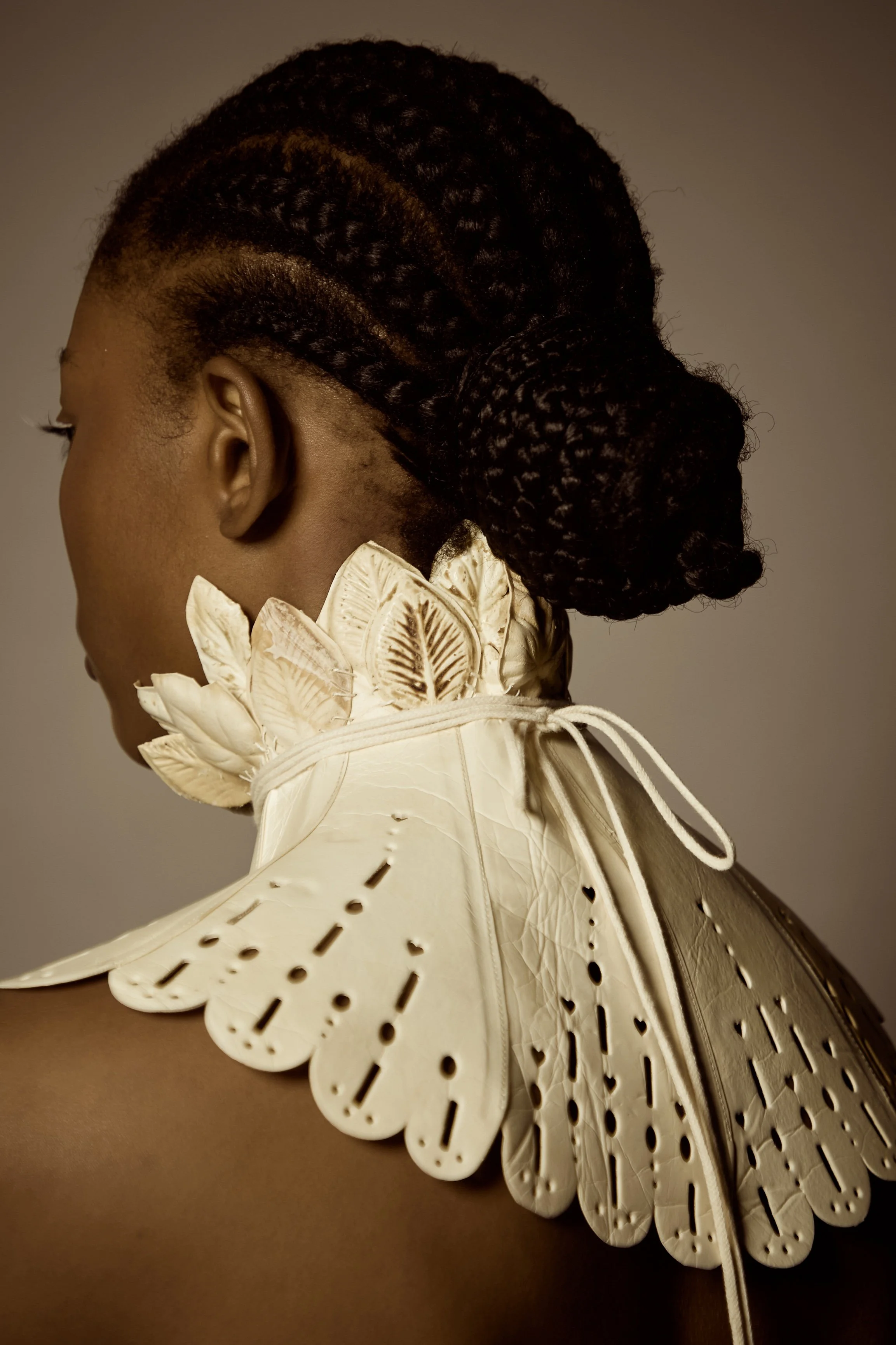 lace and formed neck .jpg