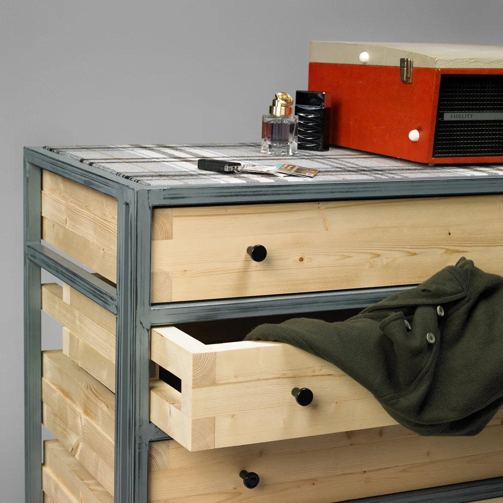 Phils_furniture_10_low_res.jpg
