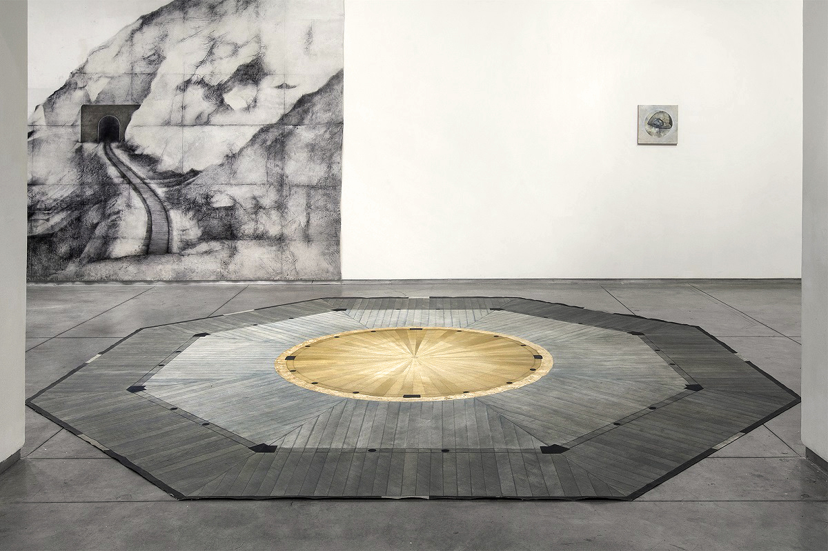   Center of Gravity , 2016, Mixed Media on Canvas, Octagon, 400x400 cm 