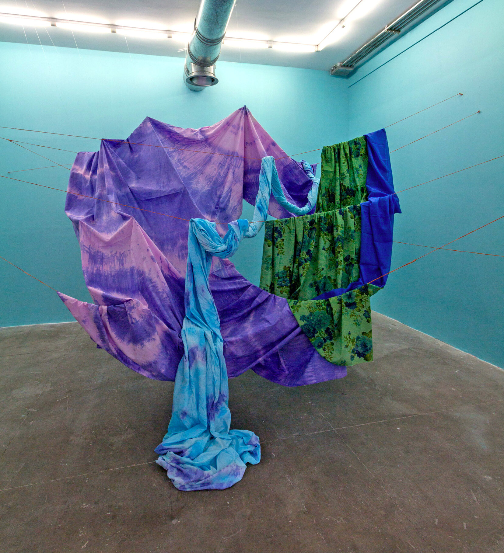 Suspended Mountain, hand dyed cotton cloth, found cloth, installation view: Electric room, Dastan Gallery, Tehran, Iran 2017