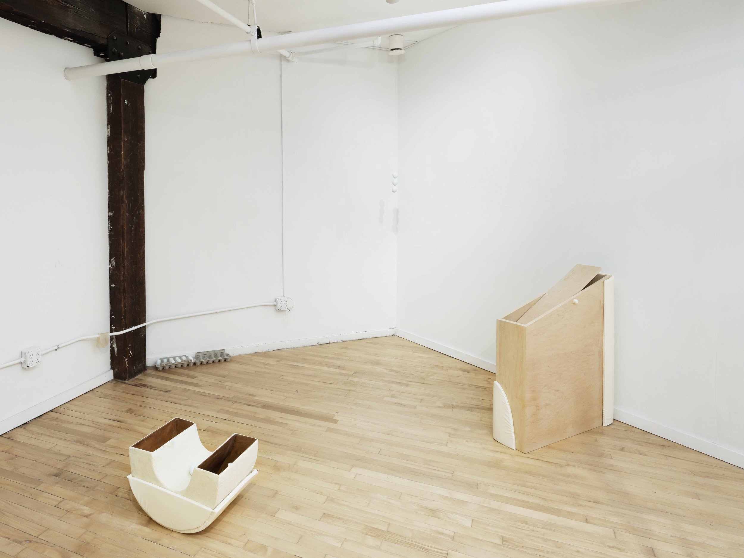Sliding with things (Installation view)