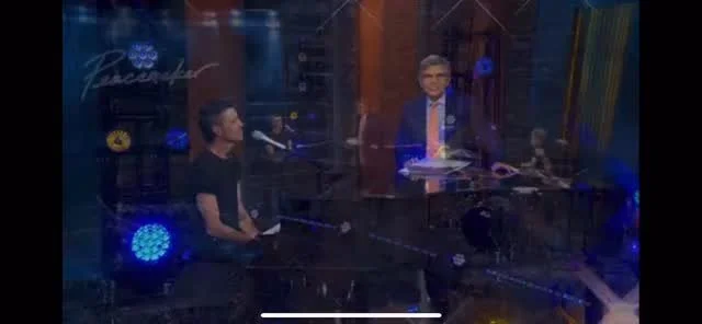 The full clip
Brendan James performs his song “Peacemaker” on Good Morning America
#singersongwriter #pianoplayer #gma #livetv #liveperformance #peace #songswithamessage