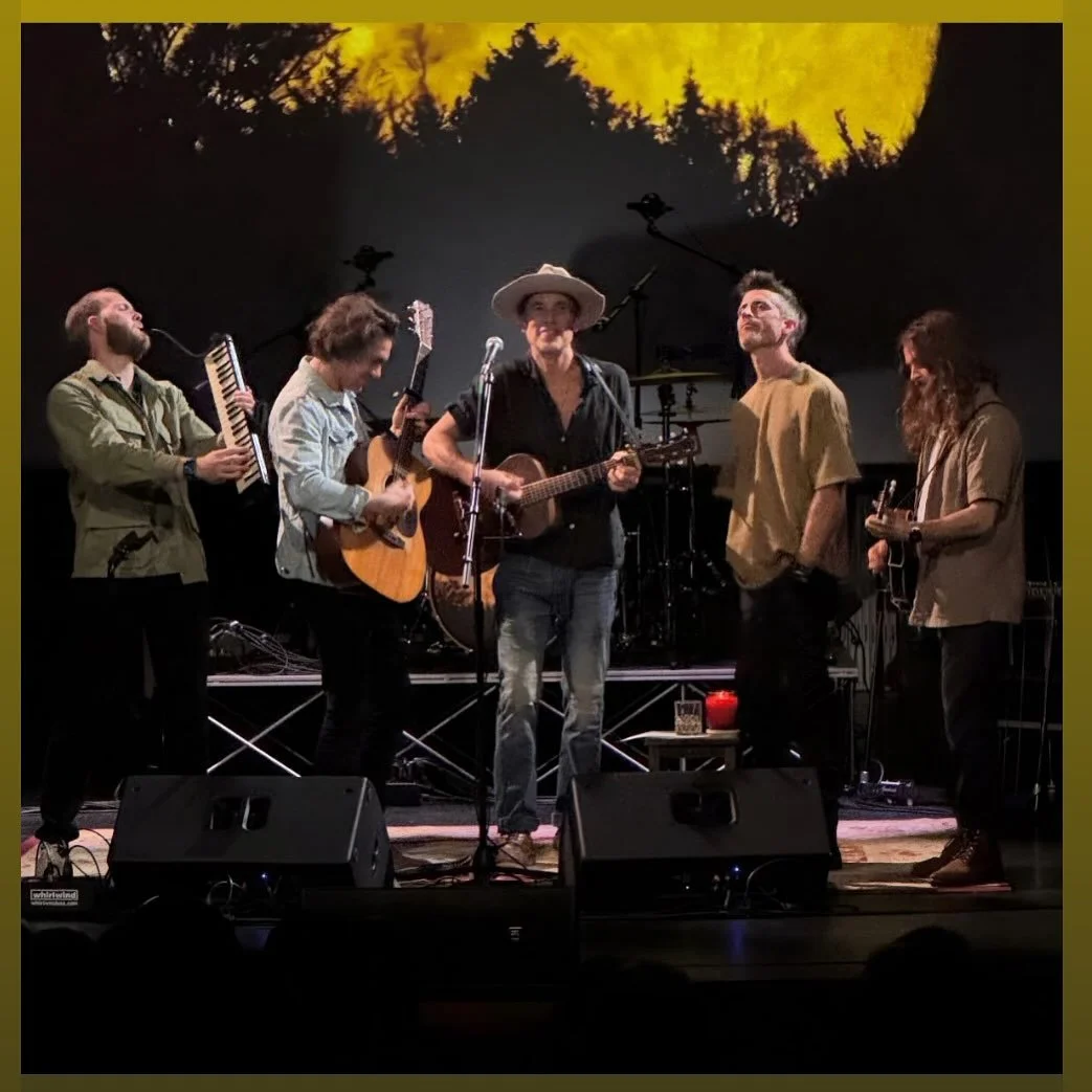 Well this is a fun encore tradition now ;))
Loving this tour.
with
@joshuaradin
©gabeburdulis
@youngbenmusic @liamplaysdrums at
@shucommunitytheatre
great 📸 @renniepincus