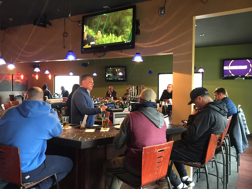BAR 1.jpg