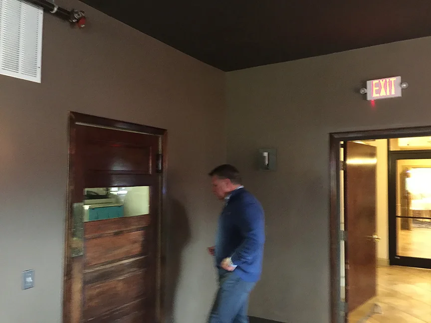KIT DOOR.jpg