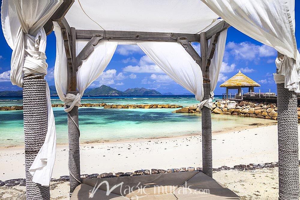 FLOOR TO CEILING MURAL ON FAR WALL