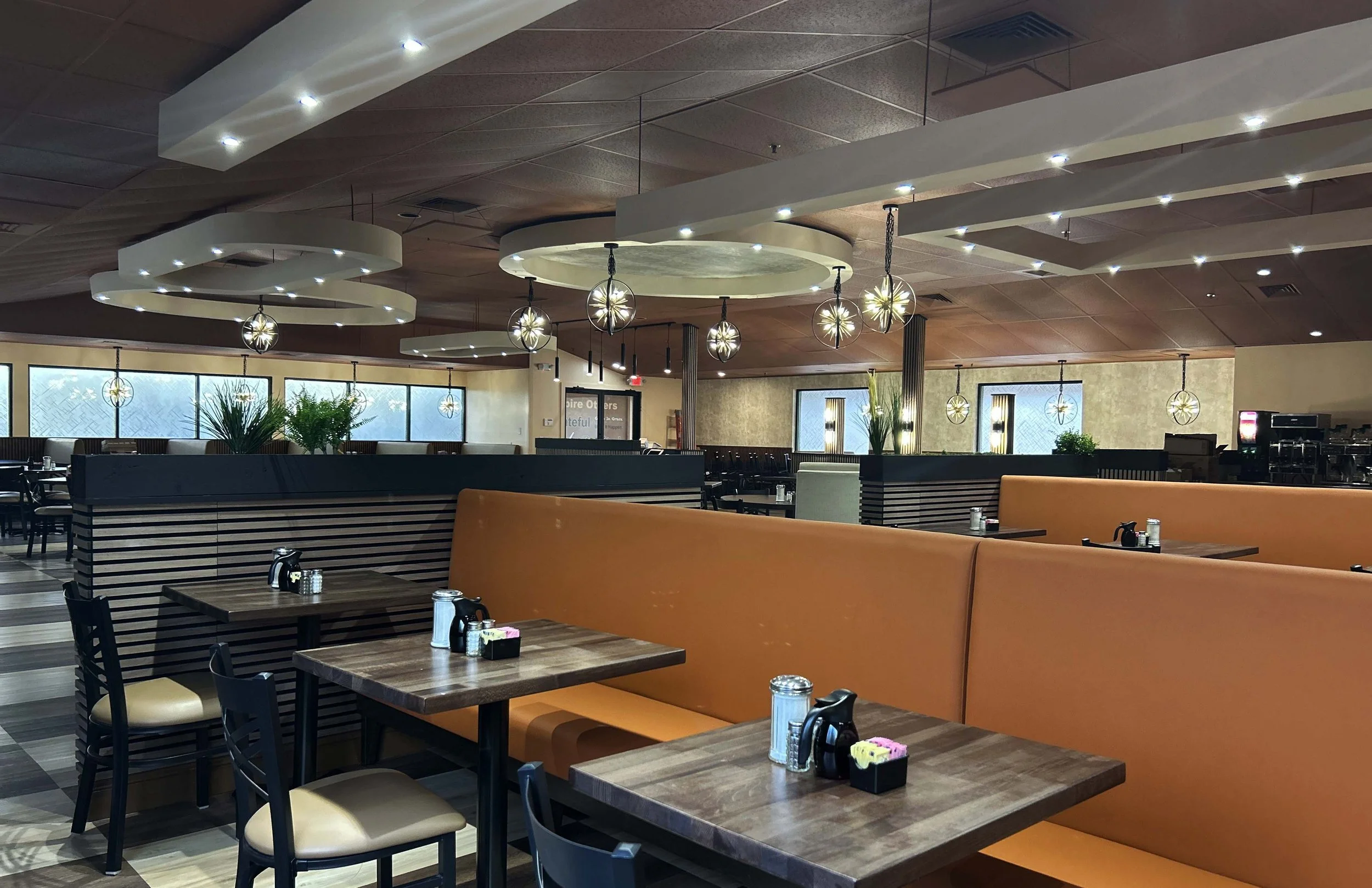 PA restaurant designer Raymond Haldeman dining room shot