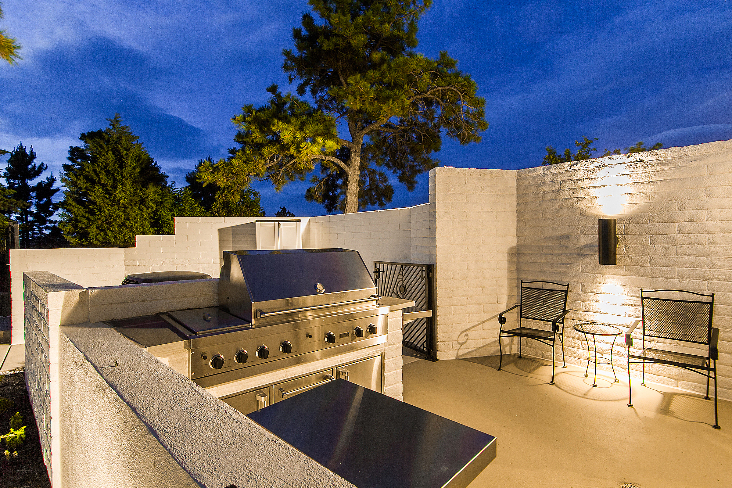 1340121_Built-in-Grill-Patio_high.jpg