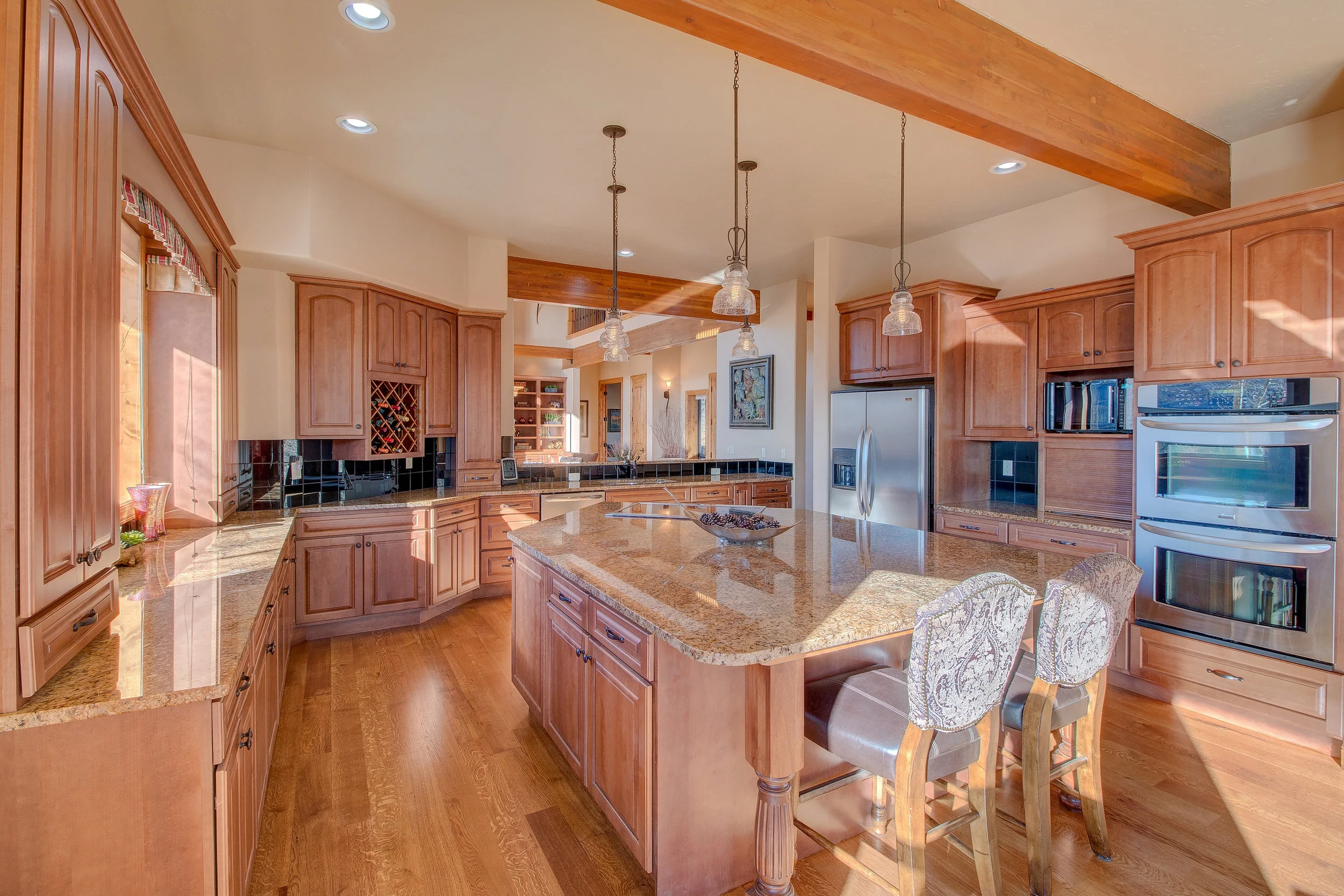 12-Kitchen.jpg