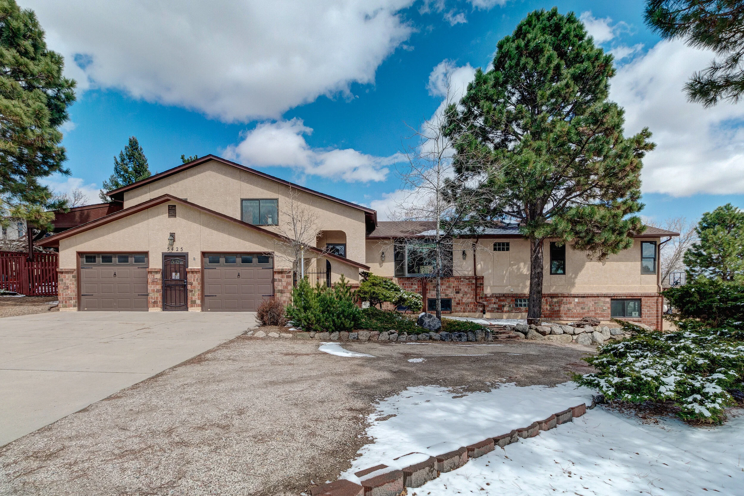 1-Front of home.jpg