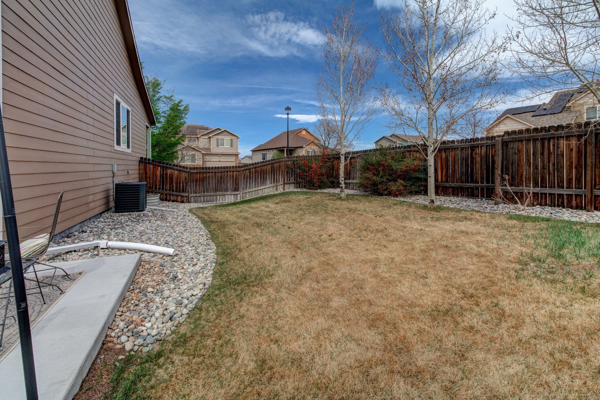 27-Big fenced backyard.jpg