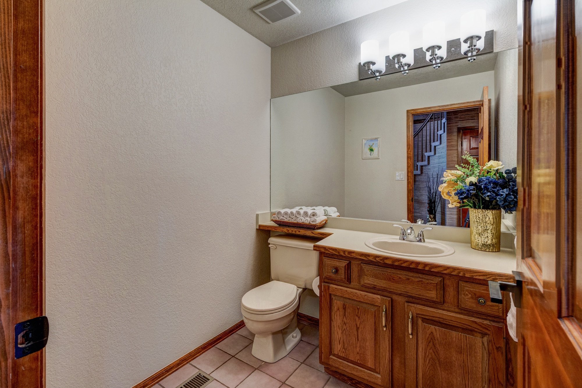 19-Main level powder room.jpg