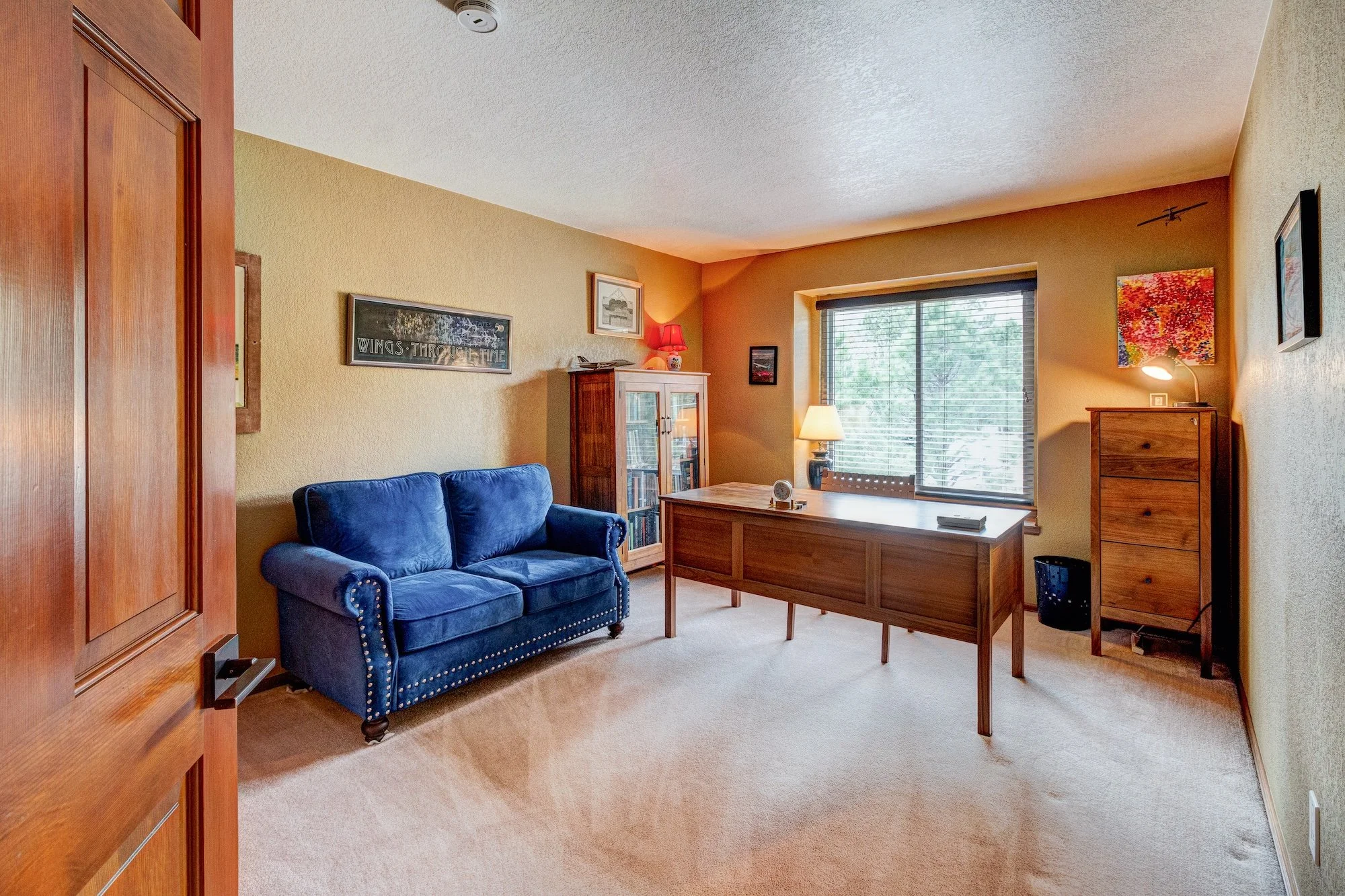 27-Upper level BD currently used for an office.jpg