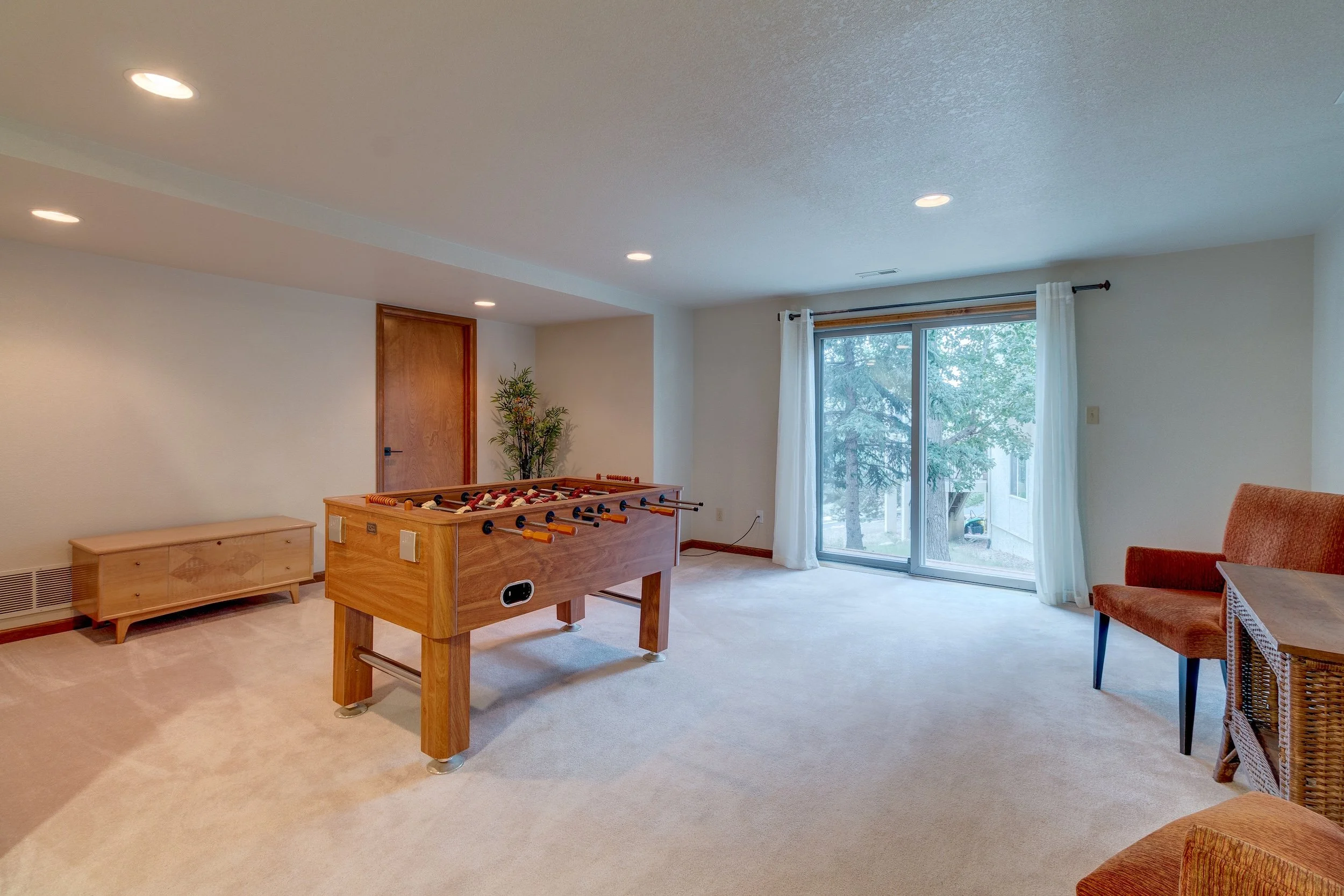 31-LL Rec Room.jpg