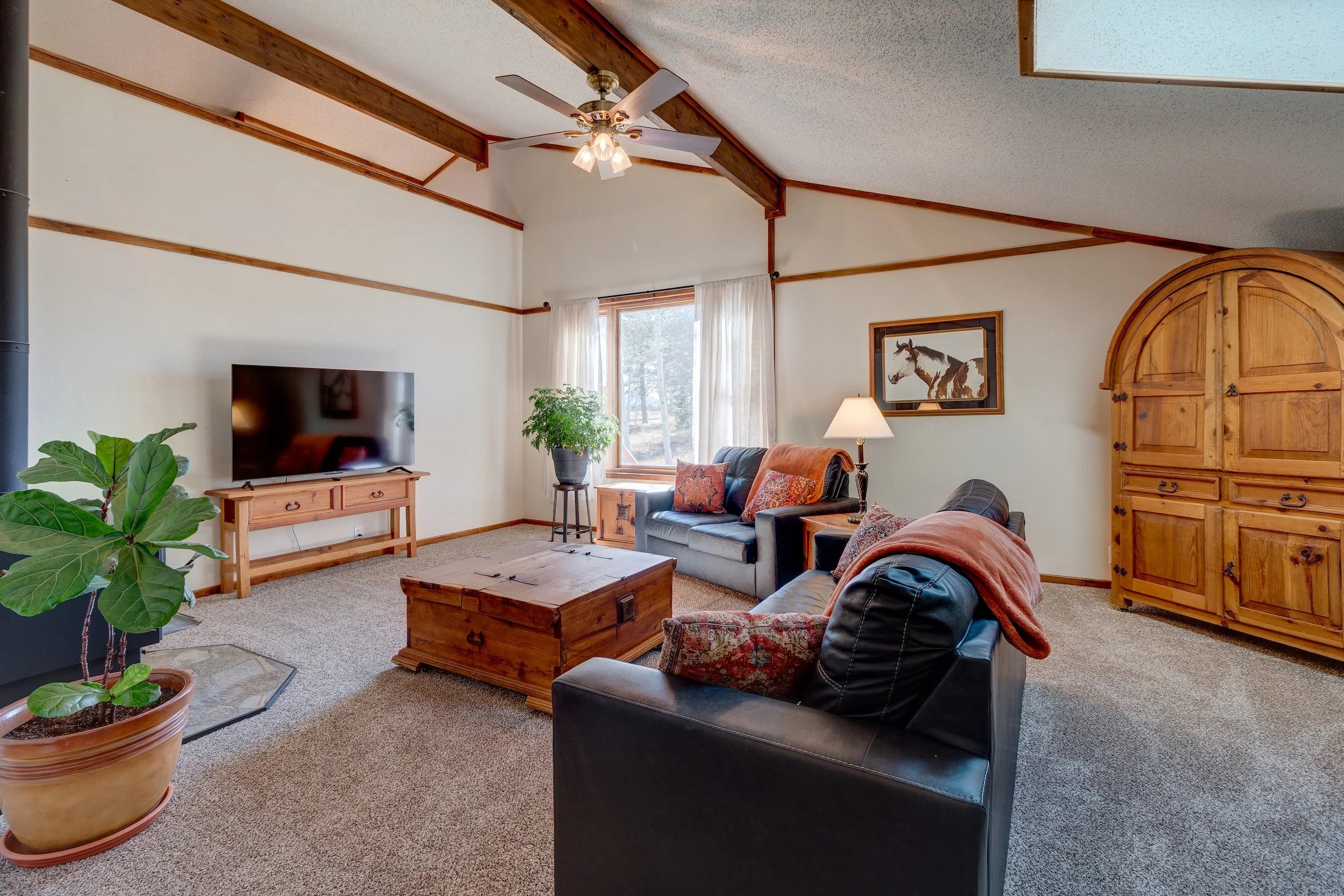 8-LR w vaulted beamed ceiling.jpg
