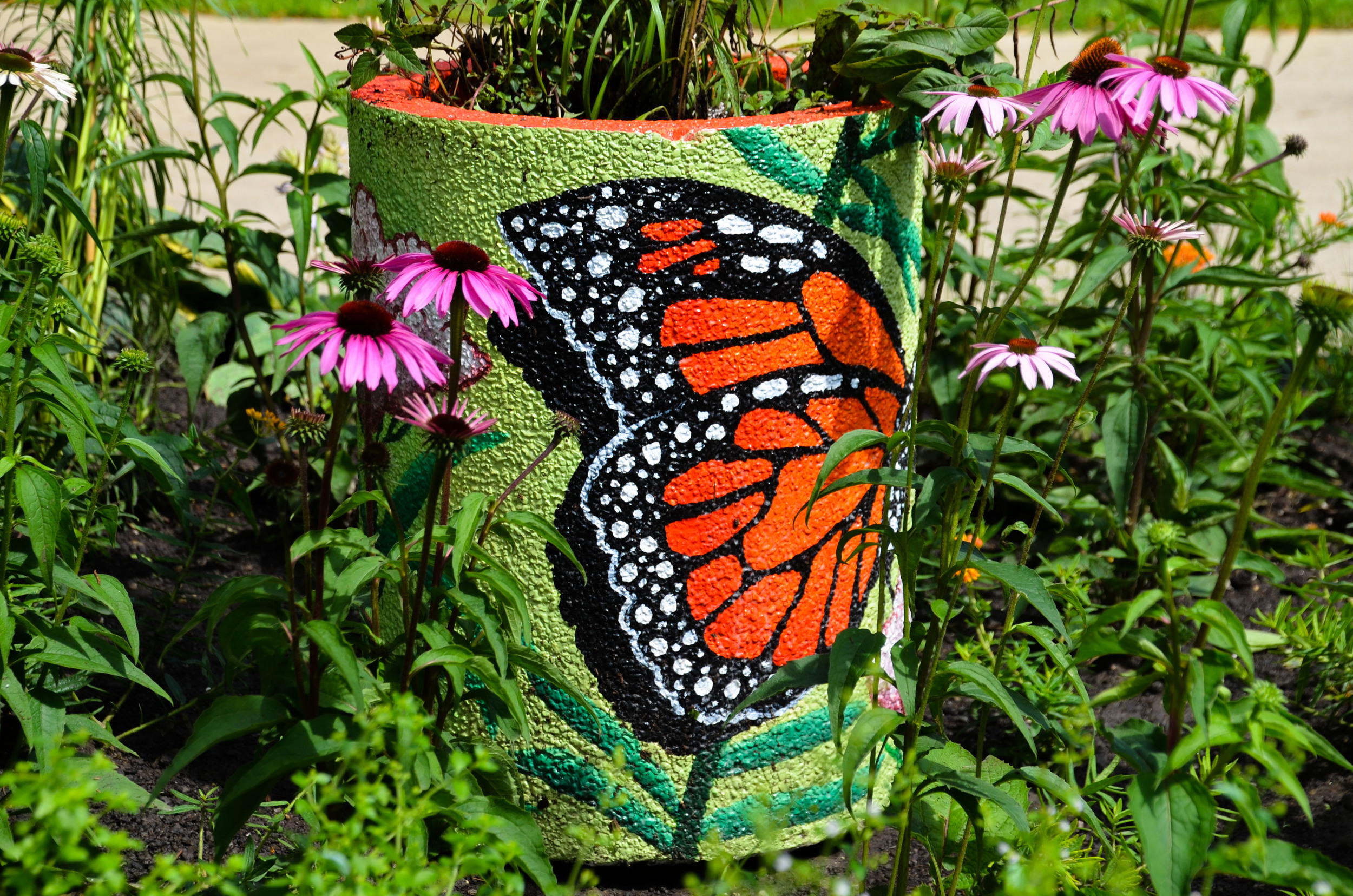 Picture of Monarch pollinator urn