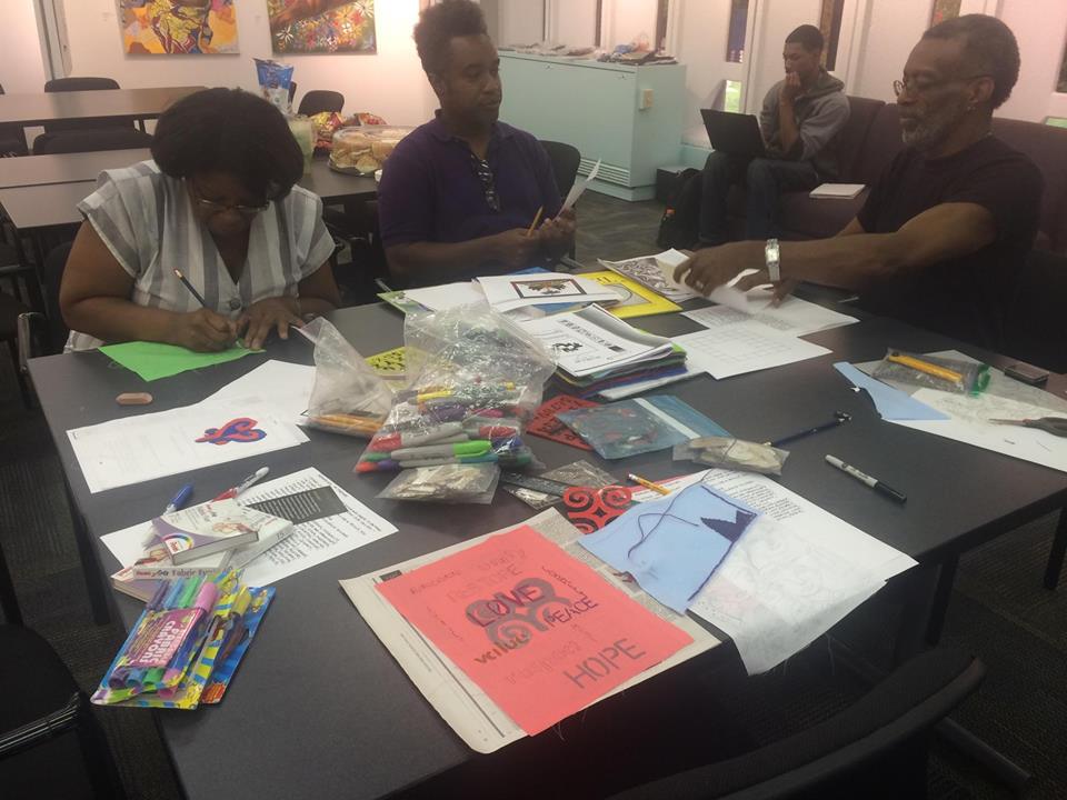 Picture of people planning their quilt