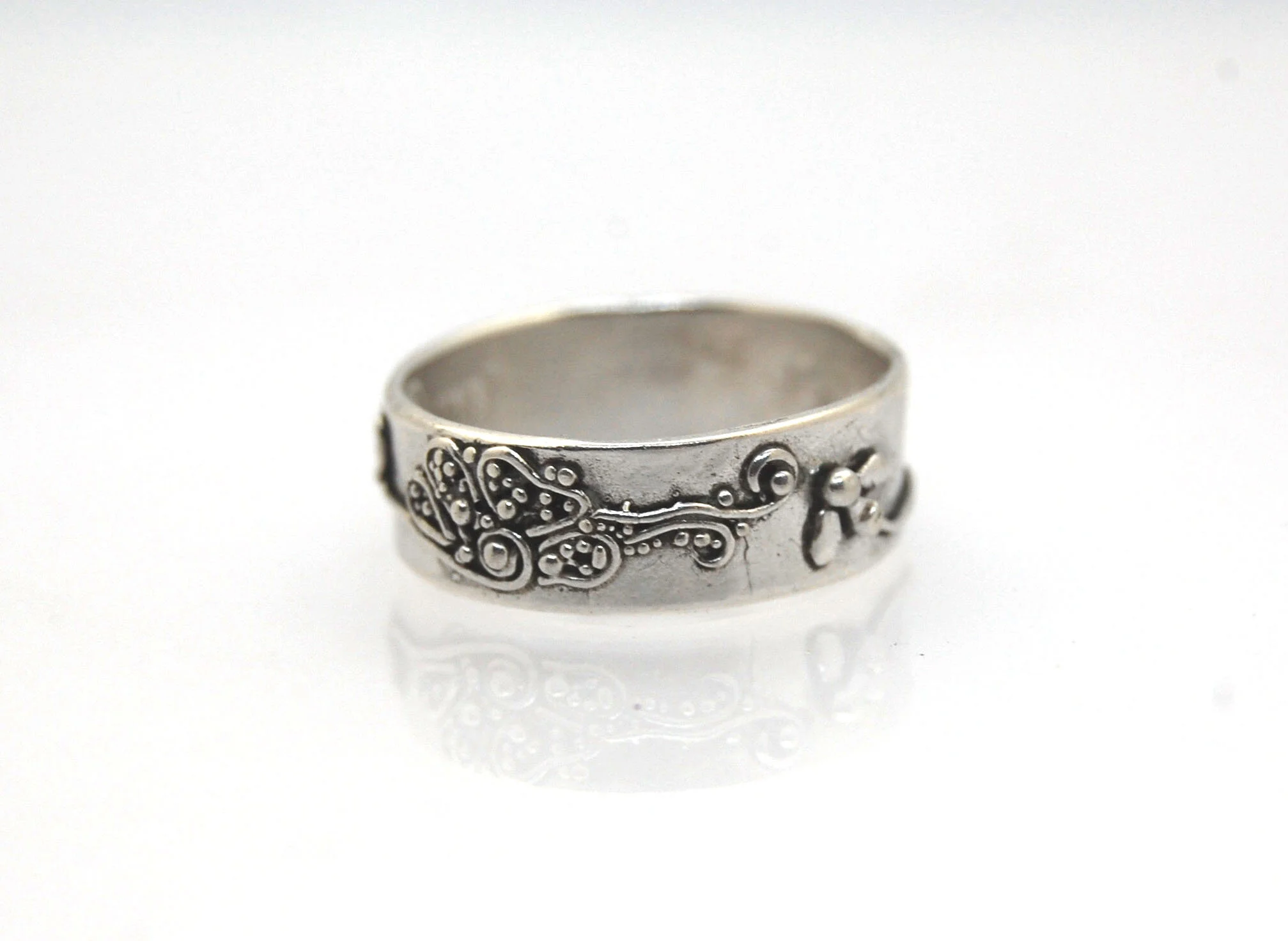 Pollinator Ring — SUSAN McDONOUGH JEWELRY Handmade Fine Jewelry