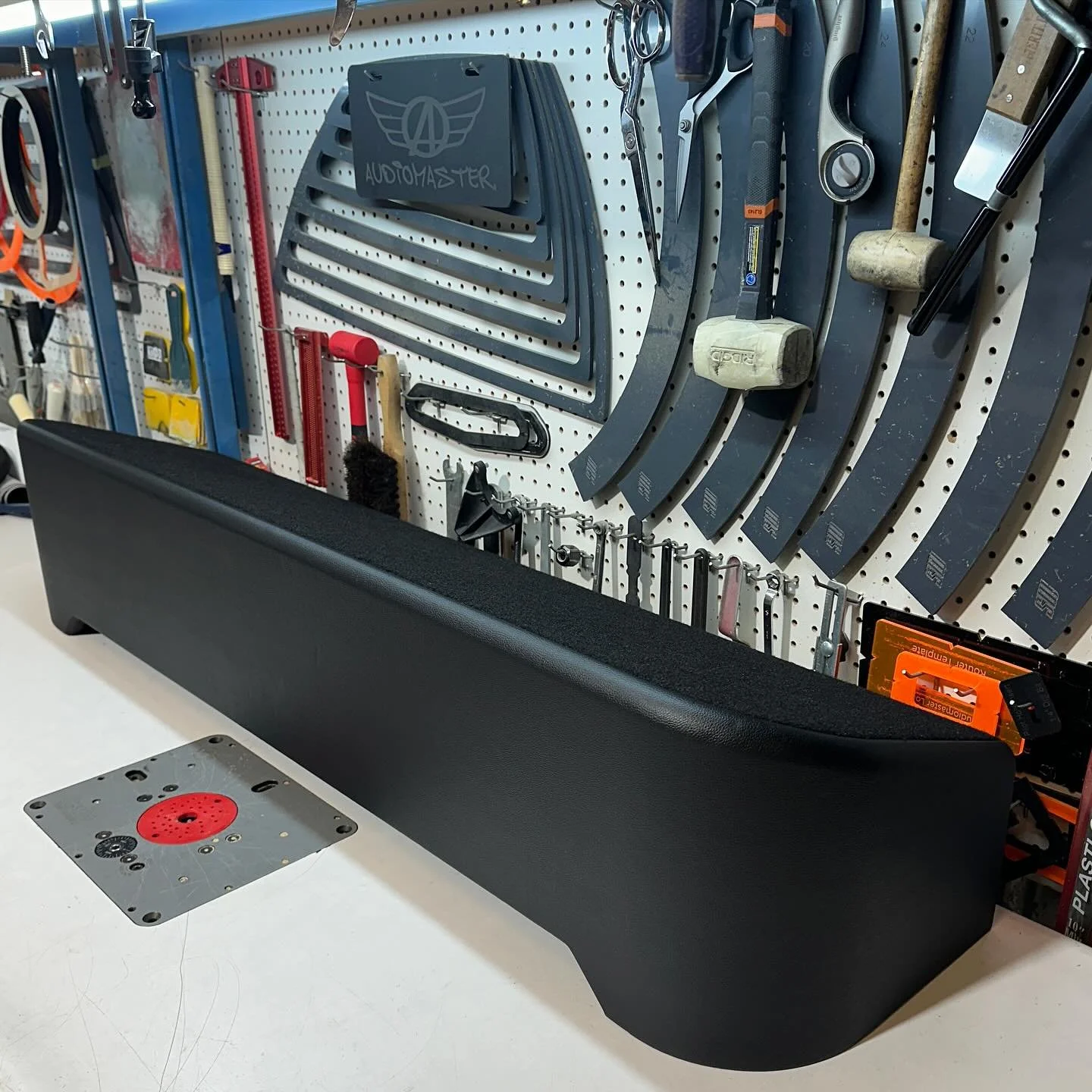 2023 Silverado Stage 2 Ported Enclosure for a pair of 10&rdquo; @audiocontrolinc  Space subwoofers. 

#audiomasteratx #keepaustinbangin #subwoofer #subwoofers #truckenclosures #truckbass #caraudio #caraudiofab #caraudiosystem #silverado #silveradonat