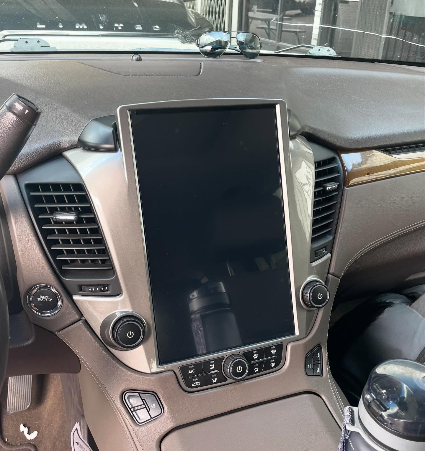 2017 GMC Yukon Denali Tesla Style Tablet Stereo Upgrade. 

#audiomasteratx #keepaustinbangin #stereoupgrade #yukon #yukondenali #tablet #tabletradio #teslaradio #gmcyukon #caraudio #nvv