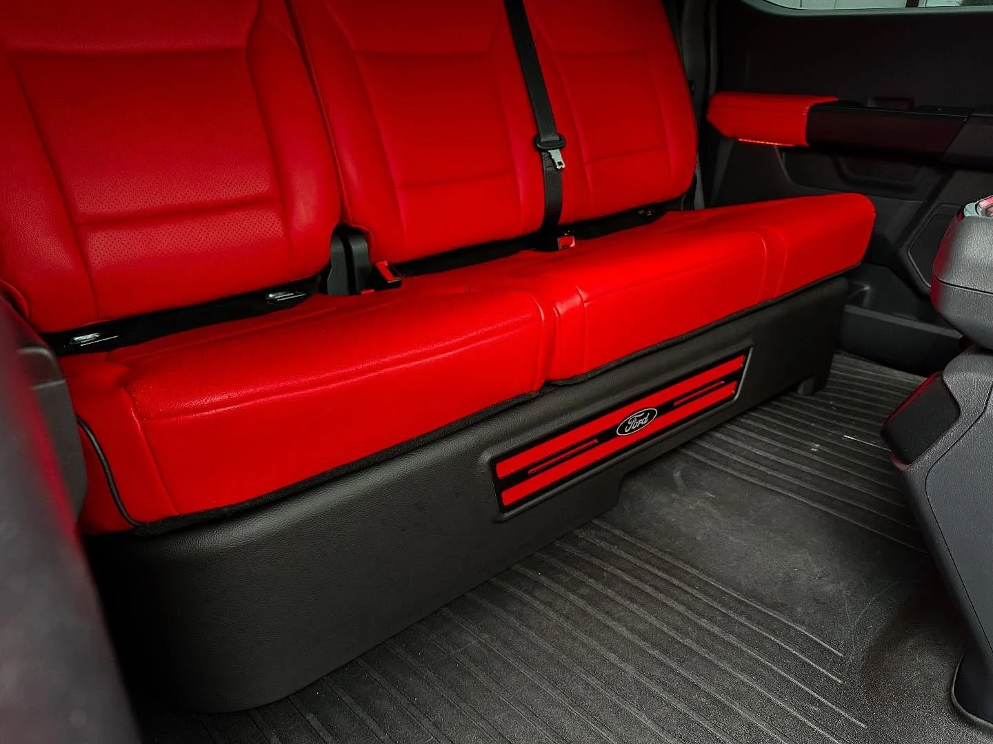 2025 F-150 Stage 2 Enclosure

This enclosure was build to be ultra efficient and features a pair of @audiomobile4k  10&rdquo; GT2&rsquo;s.

#audiomasteratx #keepaustinbangin #f150 #f150raptor #f150addicts #f150ecoboost #custombox #truckbass #subwoofe