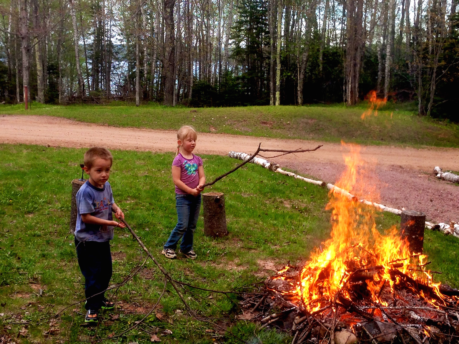  Fun at the fire pit. 