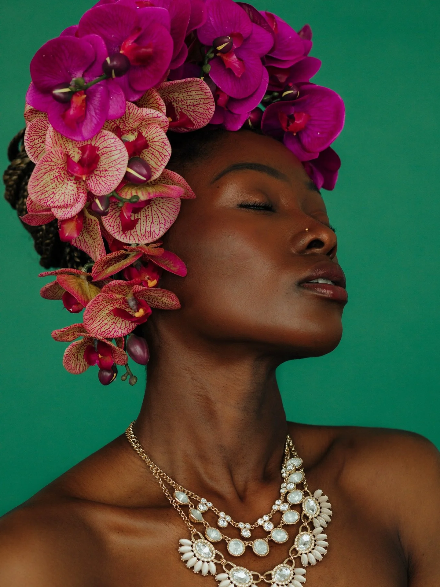 I was looking through some galleries and had share these again because they&rsquo;re still some of my favorites! 

Model | @clemencekita 
.
.
.
#tessfarnsworthphotography #studiophotographer #modelphotographer