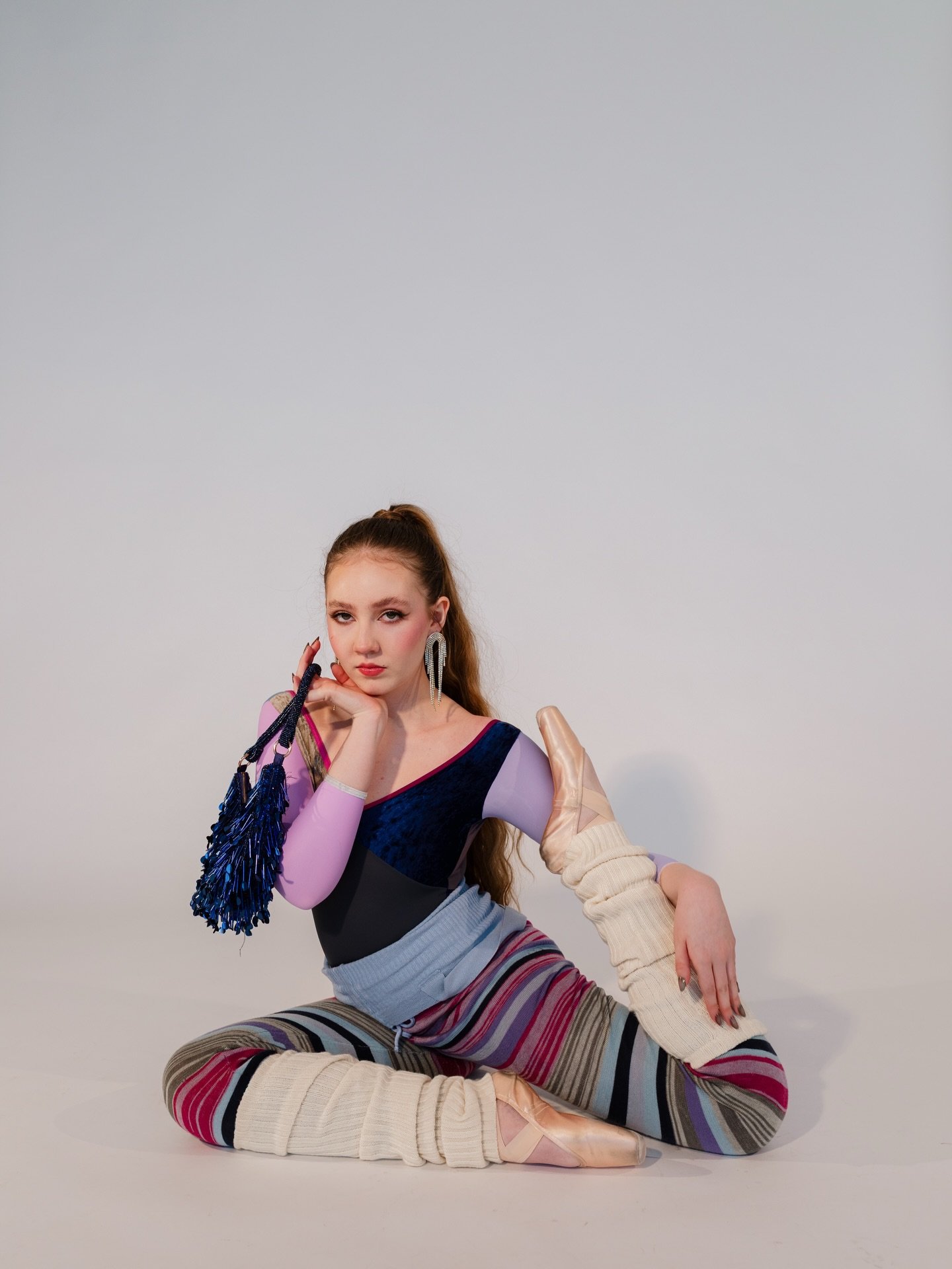 Just a ballerina doing ballerina things

March &lsquo;25 
Model | @audlysette 
.
.
.
#tessfarnsworthphotography #studiophotographer #modelphotographer