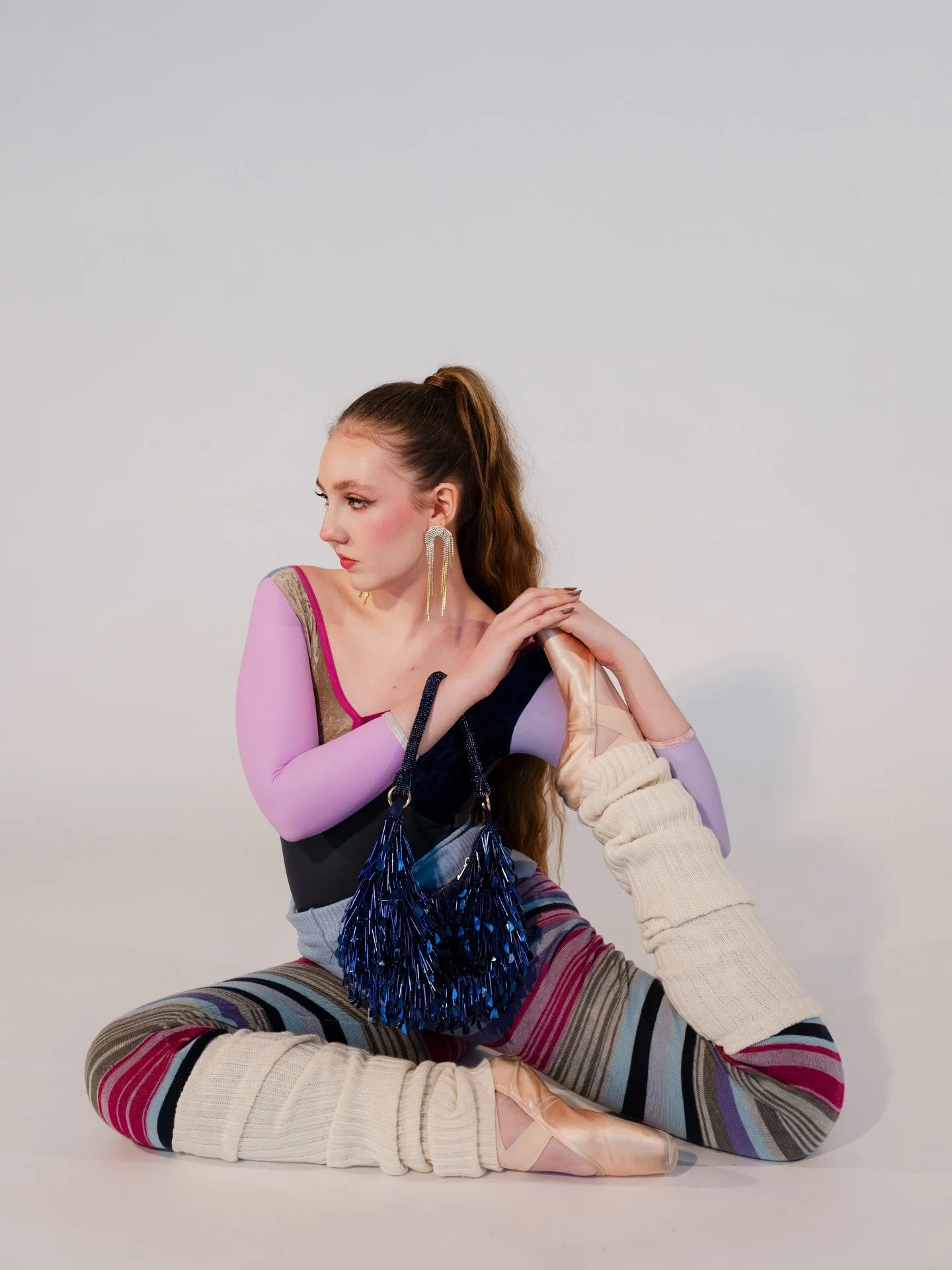 Just a ballerina doing ballerina things

March &lsquo;25 
Model | @audlysette 
.
.
.
#tessfarnsworthphotography #studiophotographer #modelphotographer