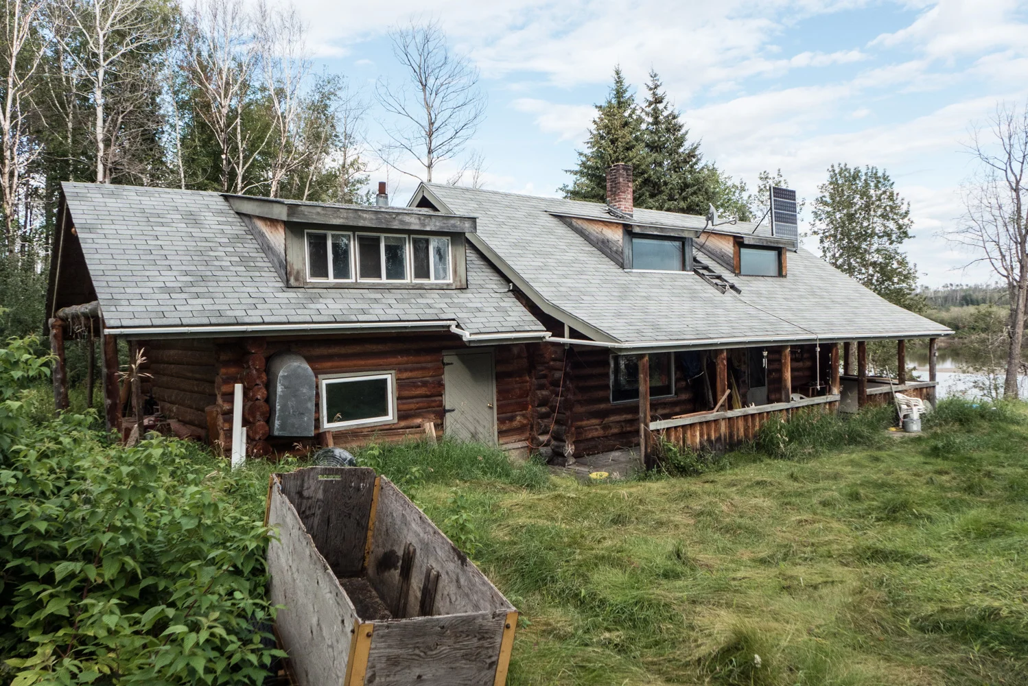 Arne Hermansen’s cabin, Athabasca River, August 2015. Arne Hermansen moved to the Athabasca from Norway as a teenager, inspired by the writings of Helge Ingstad. He has been a trapper for over 50 years.
