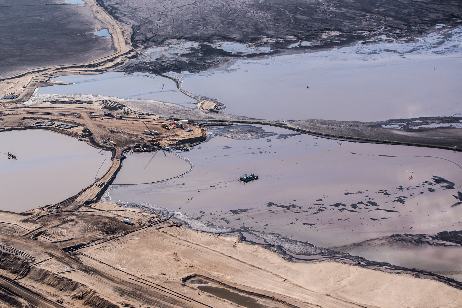  Shell Muskeg River Tailings Pond, July 2016. 