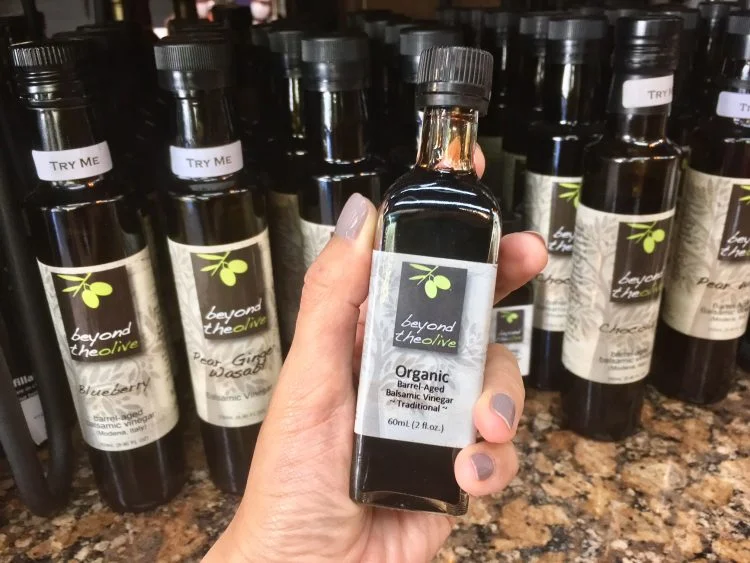 For souvenirs we recommend mini size or medium size! Also, a seasonal flavor was developed at about once every 1 to 2 months, and when visiting the shop in early October, autumn flavor “pumpkin spice balsamic vinegar” was on sale.