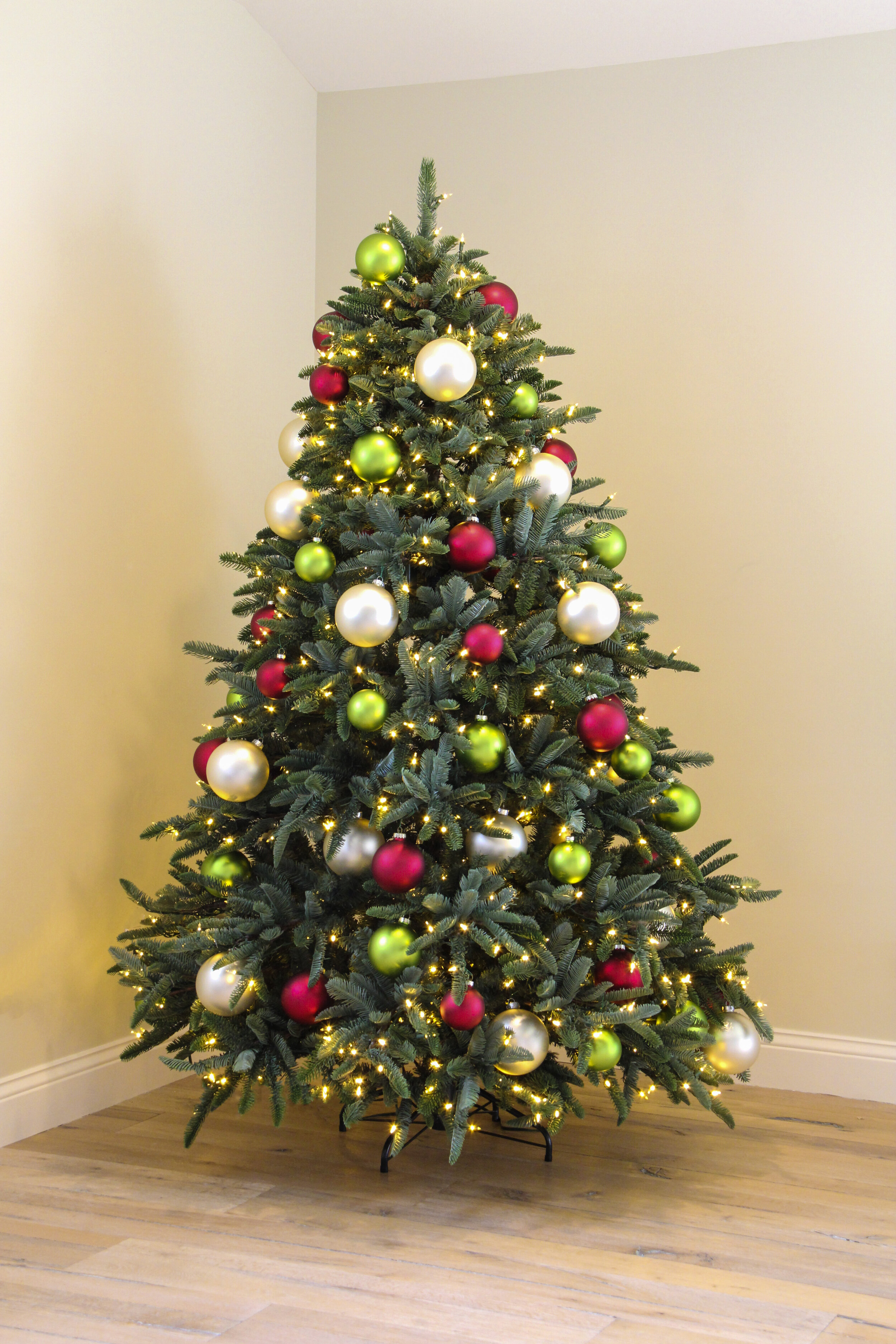 Holiday-Tree-2.jpg