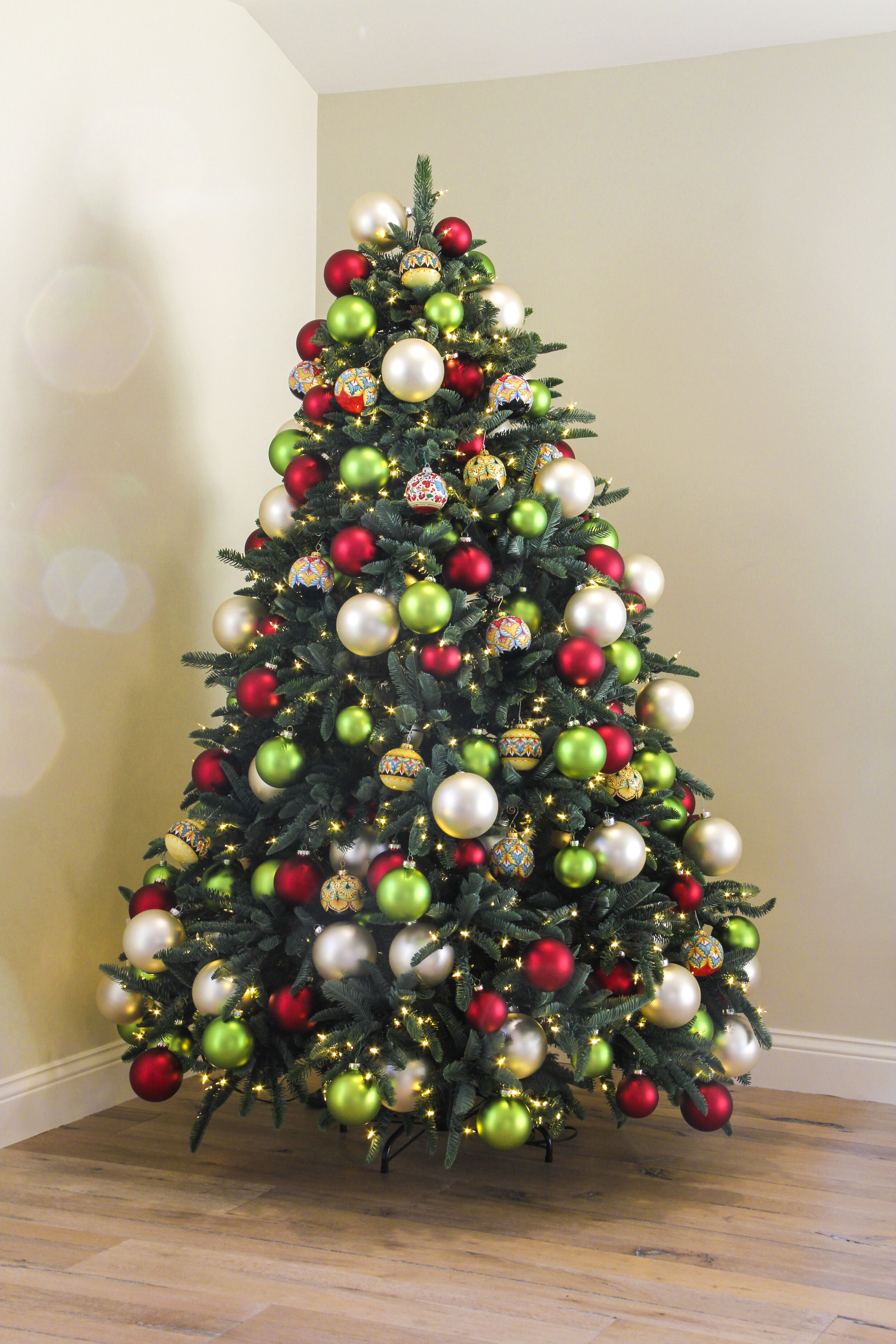 Holiday-Tree-4.jpg