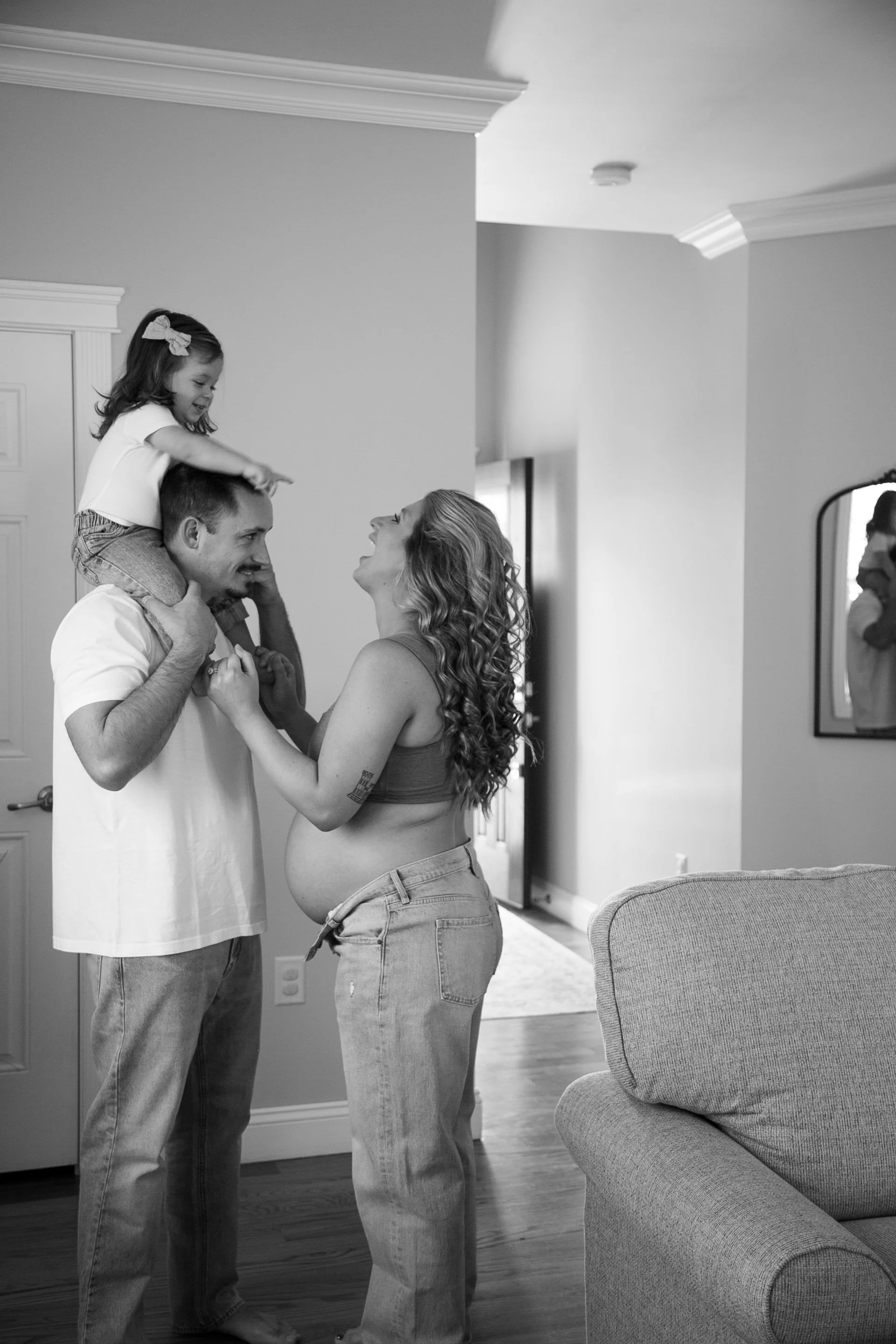 Connecticut maternity photographer