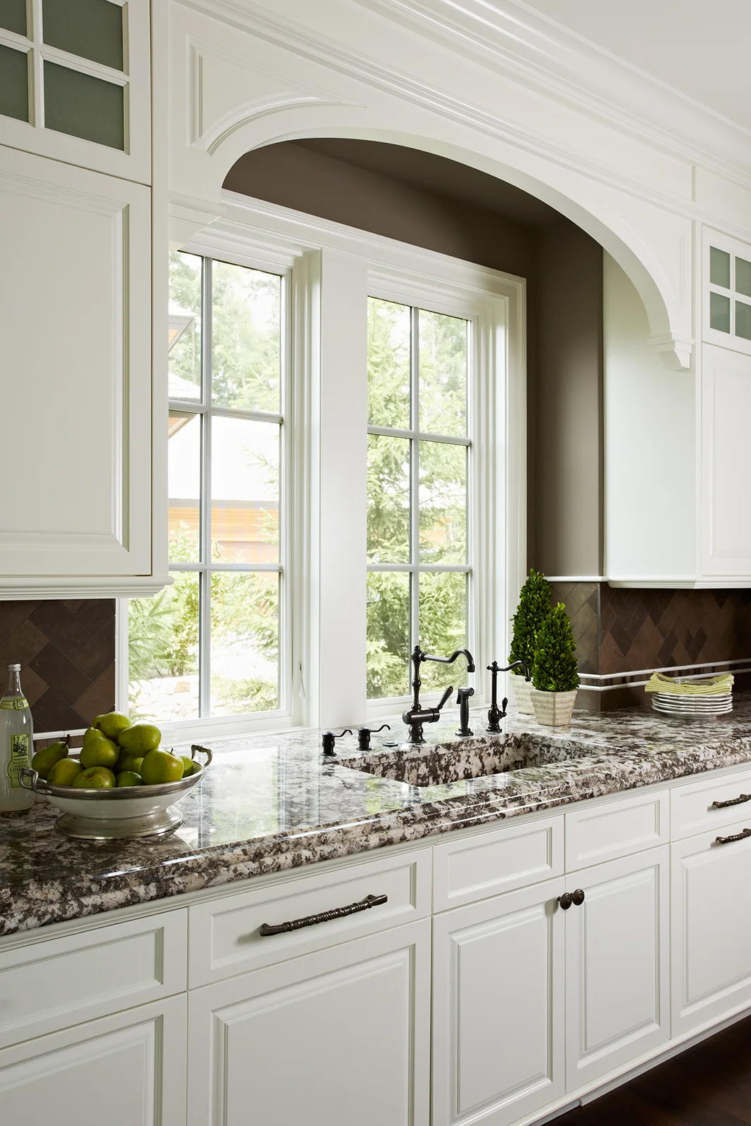 KITCHEN WINDOW DETAIL.jpg