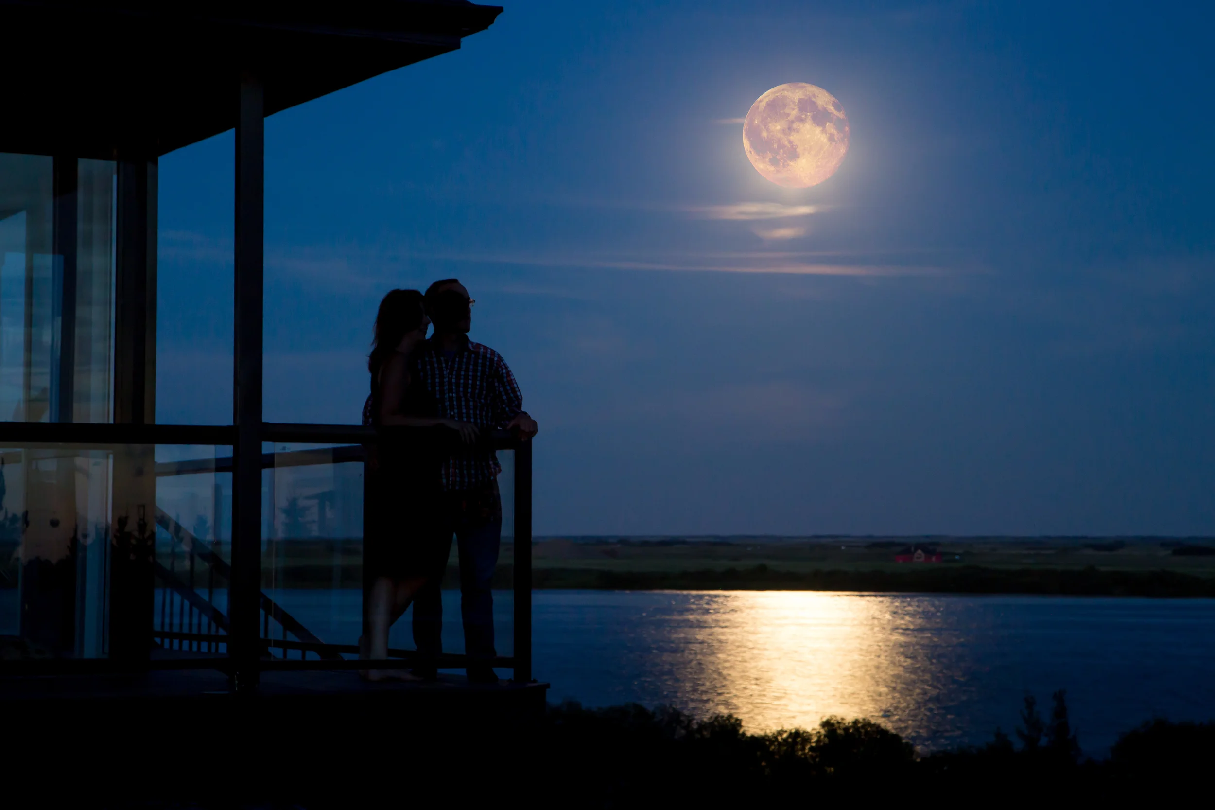 Silhouette Couple.jpg