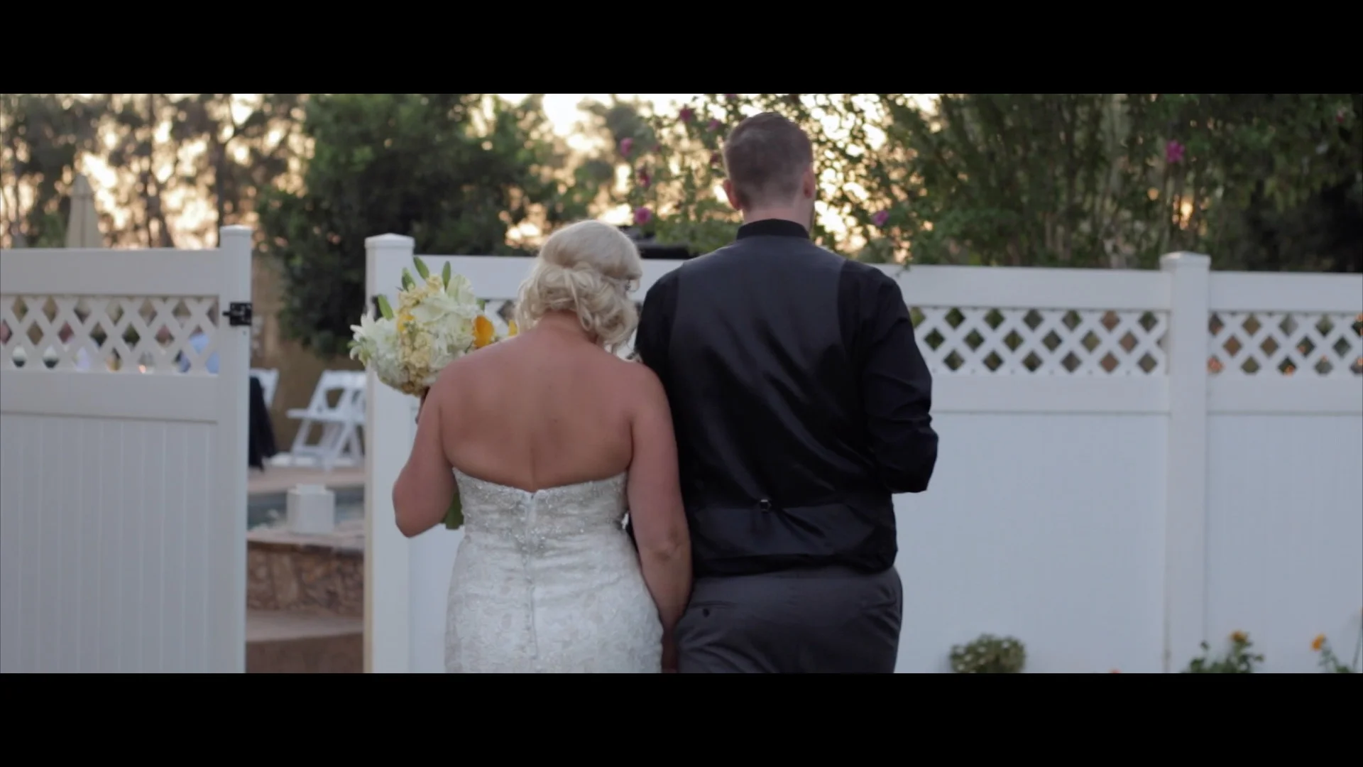 Heidi + Scott - holding hands.jpg