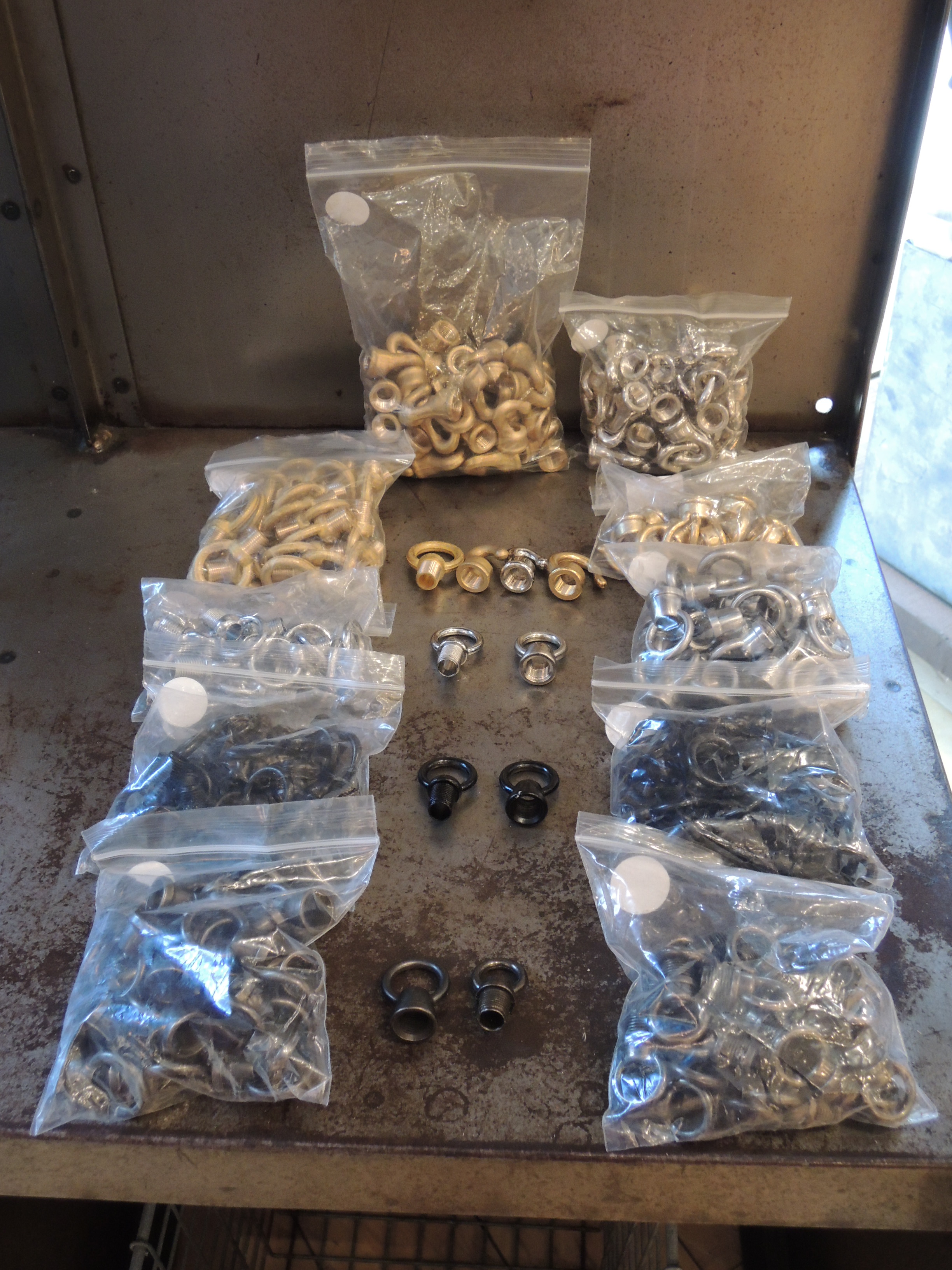 Loops-Hooks Models L 839.JPG