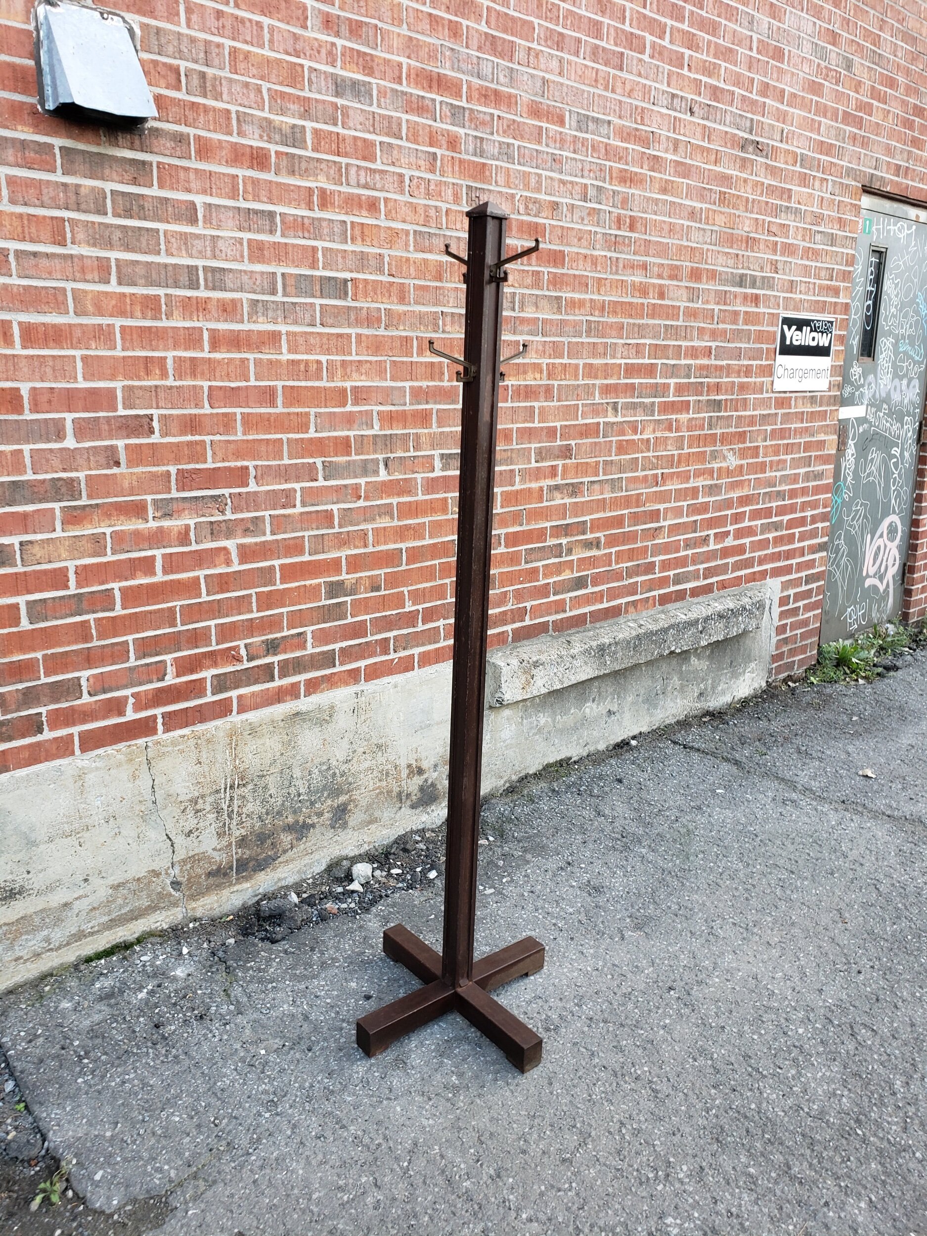 CBCCD136-CD05-4C08-8B69-C8445EC81840