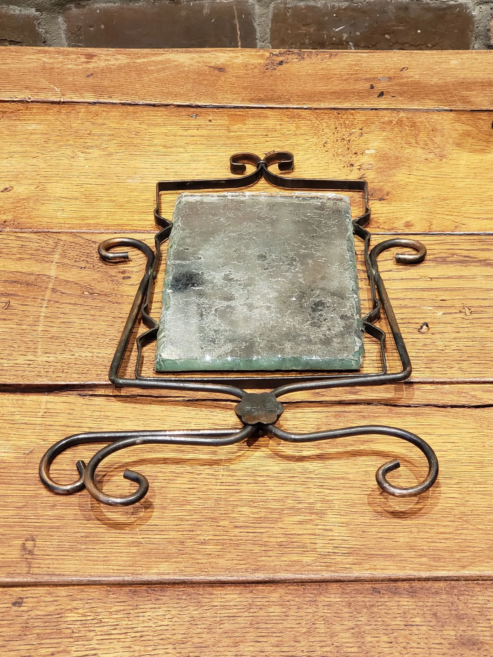 98FFC1E1-311B-419B-92D4-96CF7E4B4FFE