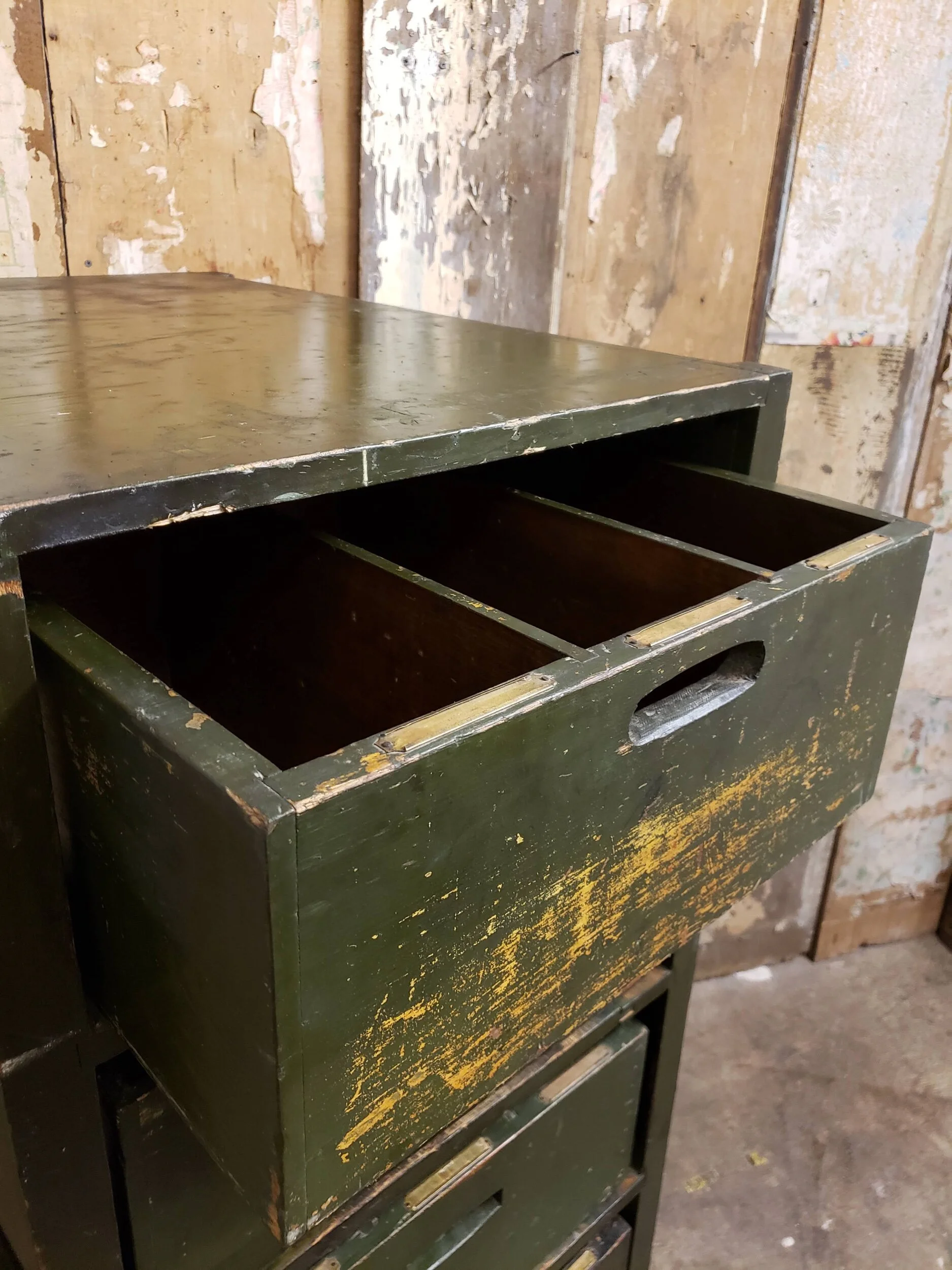 07FC47D0-0DCC-412F-87E4-D94F14C0D88B