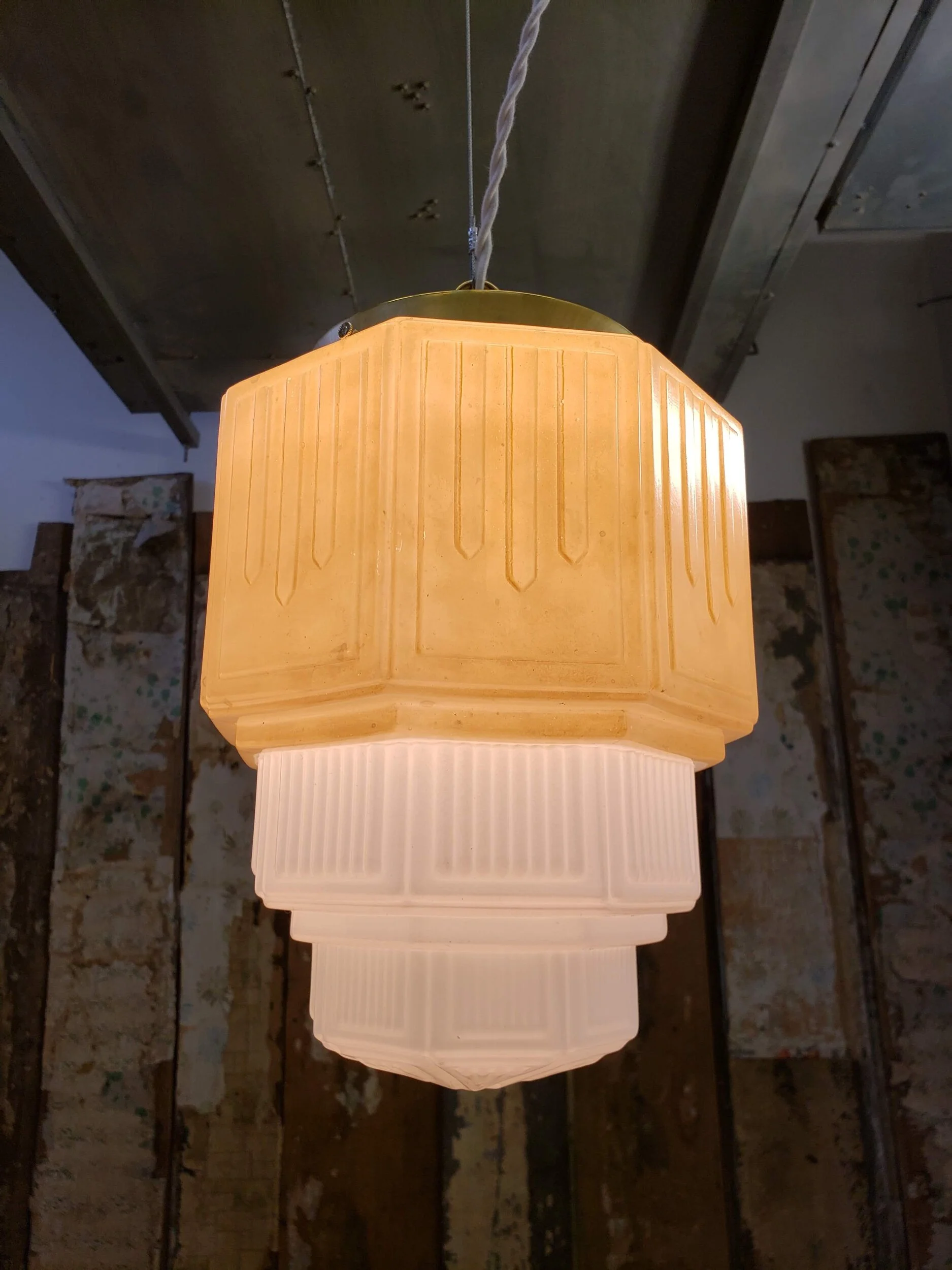 D6145BC6-BA8D-4A5E-ACAB-0E118E177382