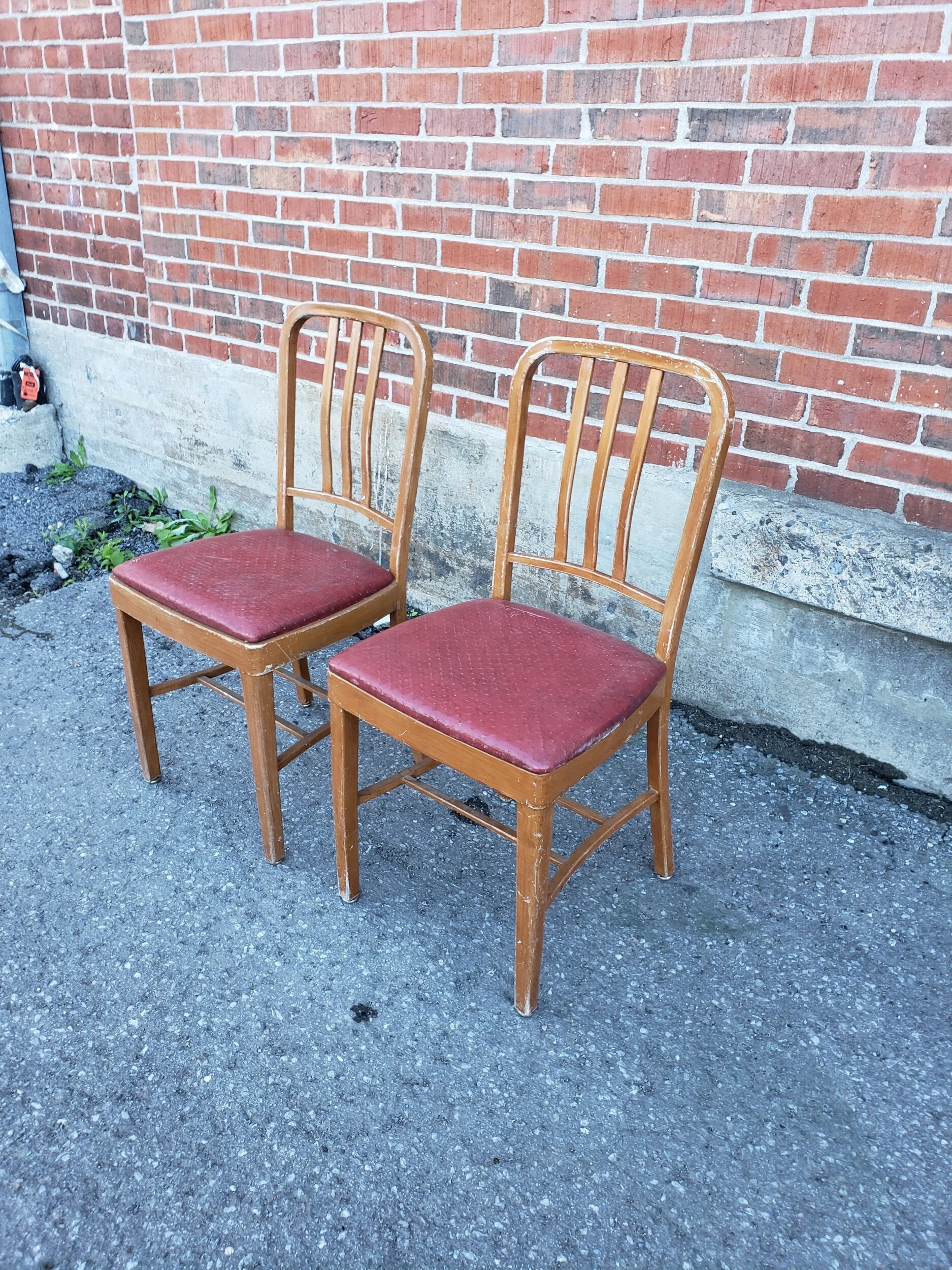 DF271F54-0BE5-43FB-9595-C7F69ADD32E6