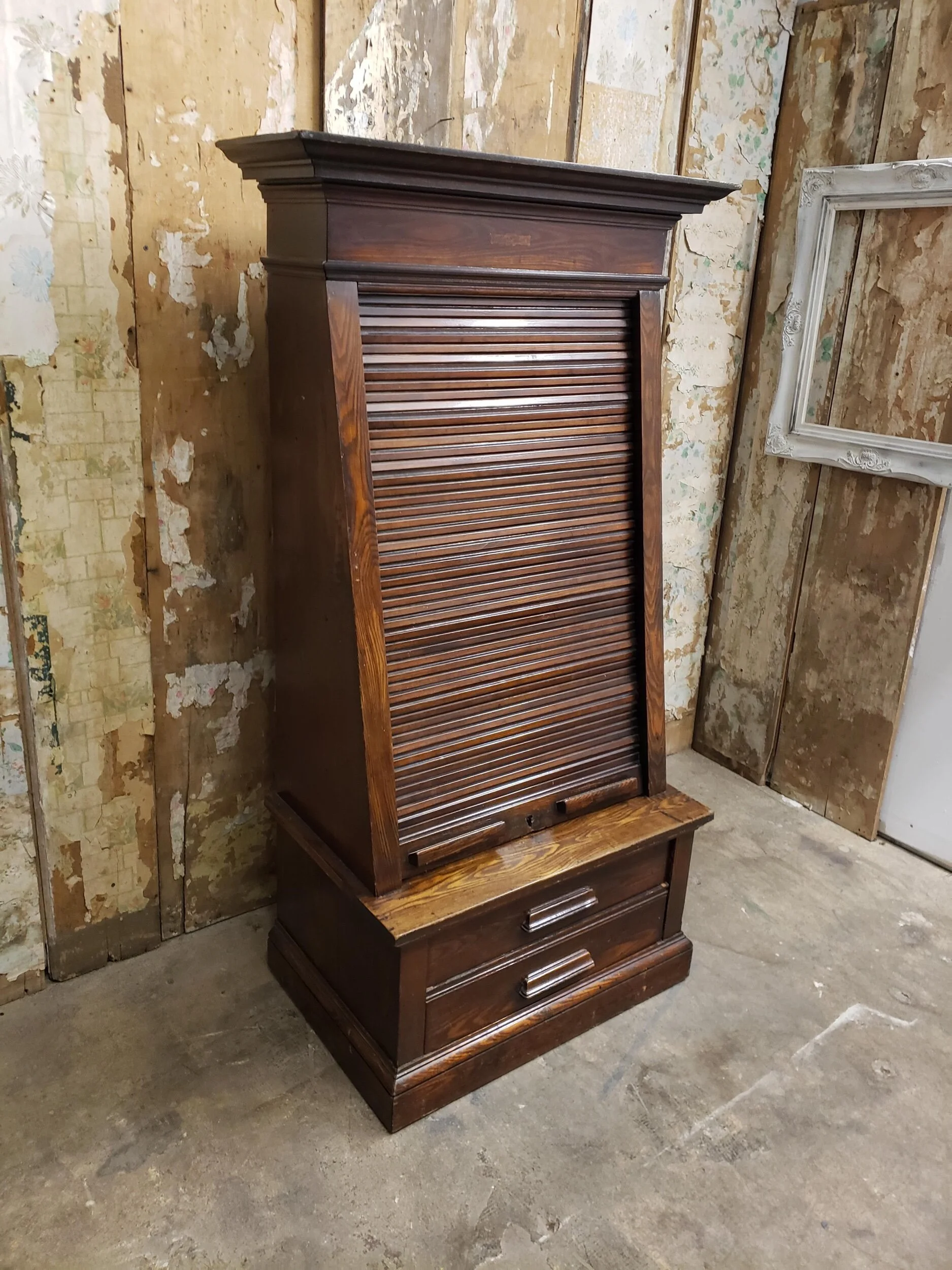 8B09B05F-B03D-4E7C-84CE-7A8802D6C33C