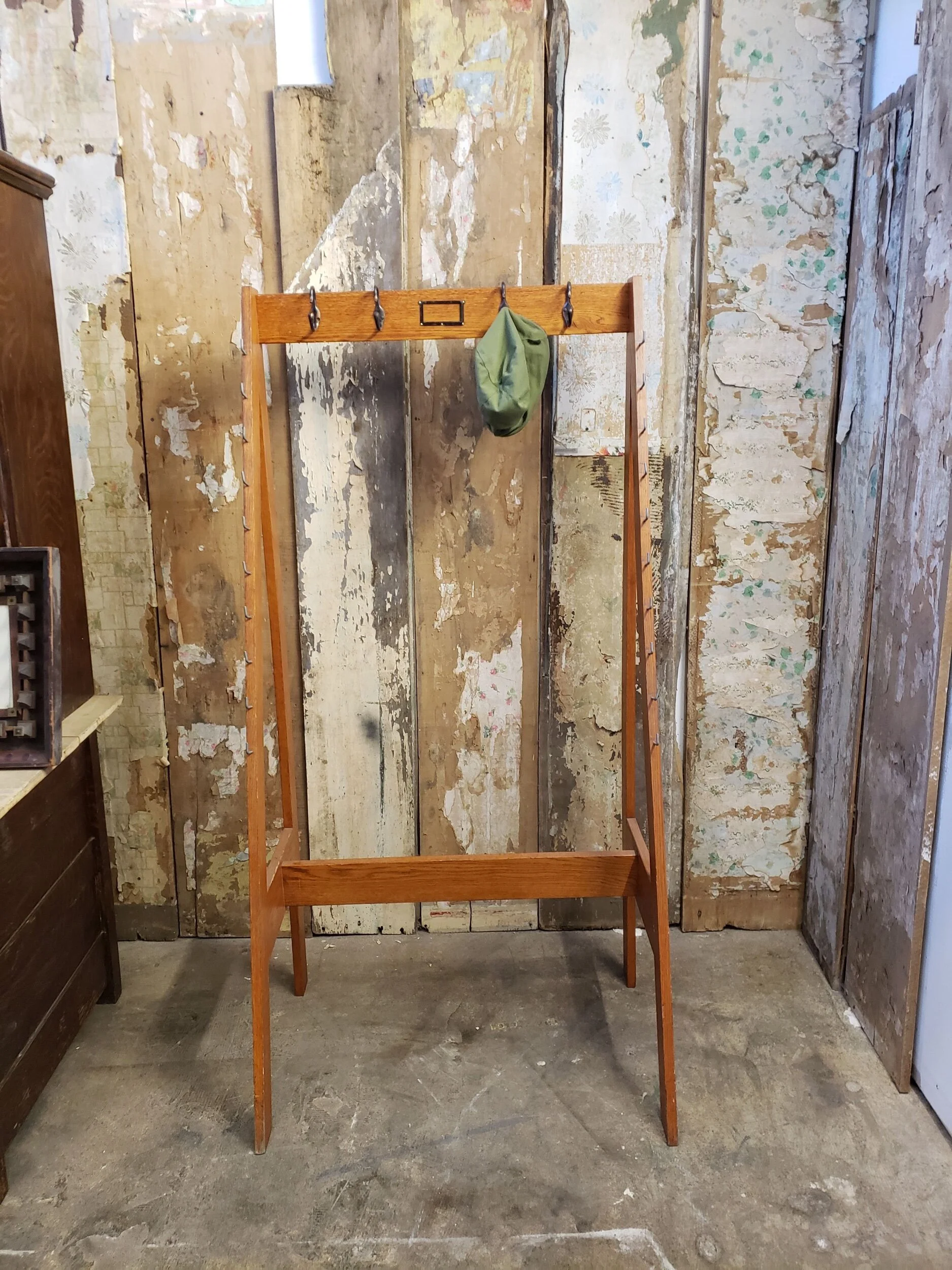 0E29DA7B-9F9C-44A1-999F-6FF3C27BC136