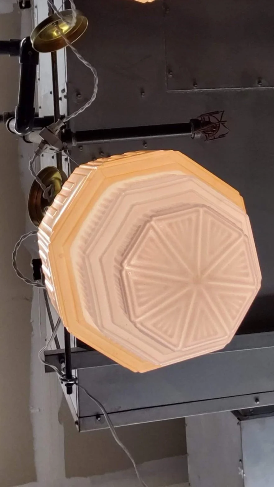 C249ECE2-840C-4EF8-9ADE-52F84F295EEF