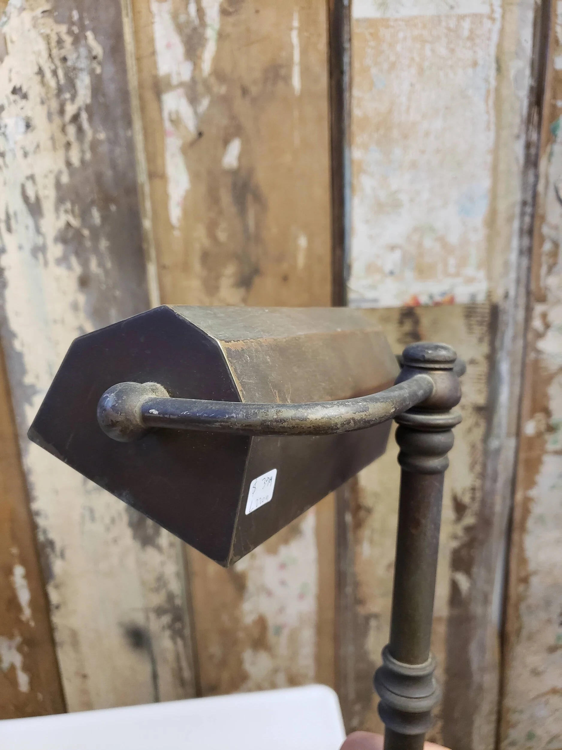 DB30E9F3-82FC-47AE-8756-1D4D94A4F7F7