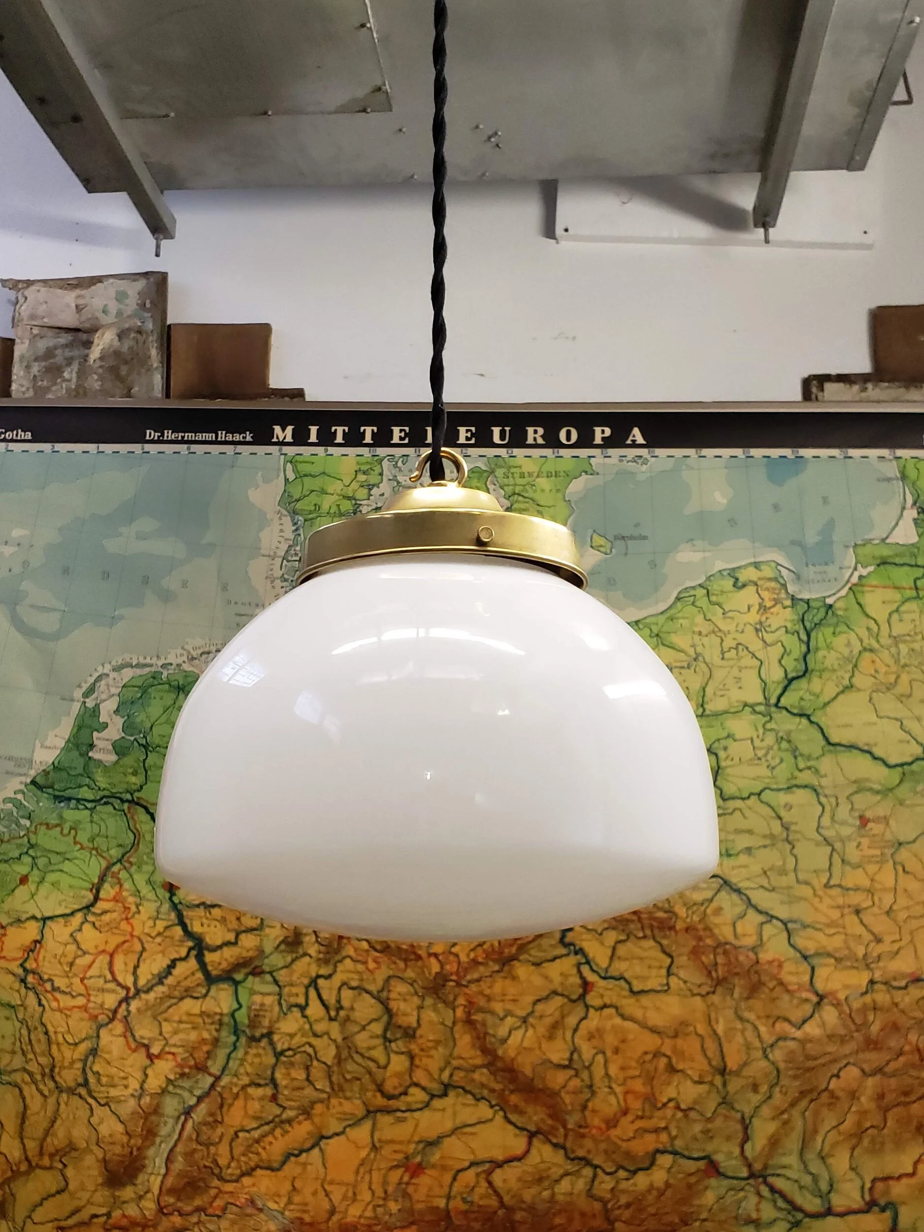 BEA0043C-F128-4752-B4A2-B6DC8AB6D901